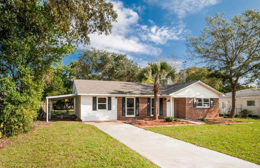 OWNER TRANSFERRED! REDUCED $20,000! His pain is your gain. Brand new renovations grace this 4-bedroom home in a great family neighborhood, located just a block from the new Fort Walton Beach Recreation Center.Upgrades include an all new kitchen with granite counters, contemporary tile backsplash and stainless appliances; high-quality wood laminate flooring; new doors and trim; fresh paint inside and out; and more! The roof and the thermal pane windows were replaced last year. The exterior HVAC unit is three years new.Enter into the huge great room with large picture windows and plenty of room for entertaining, dining or just relaxing with family and friends. The master bedroom is spacious with an in-suite half bath, and the other three bedrooms are large and roomy.