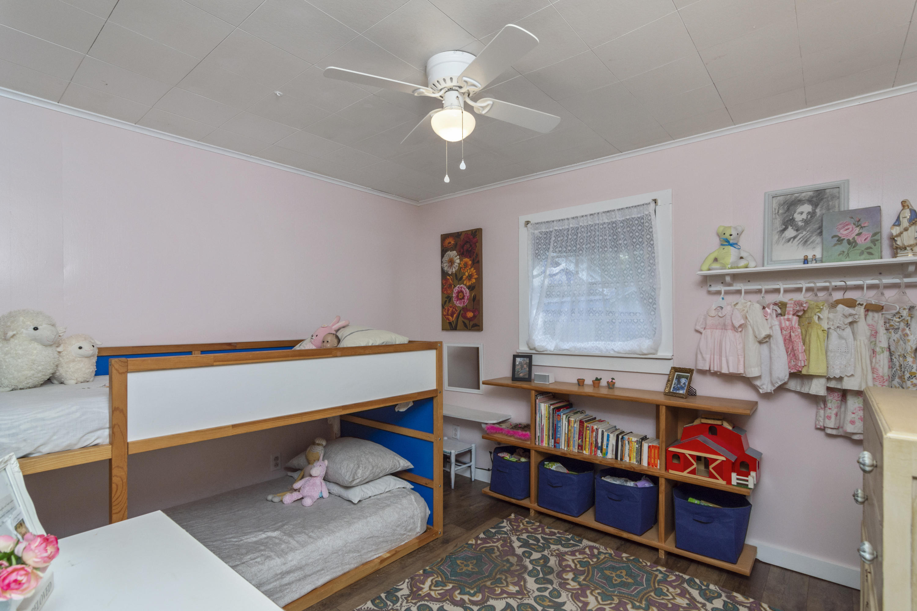 Crestview Suburb - Residential