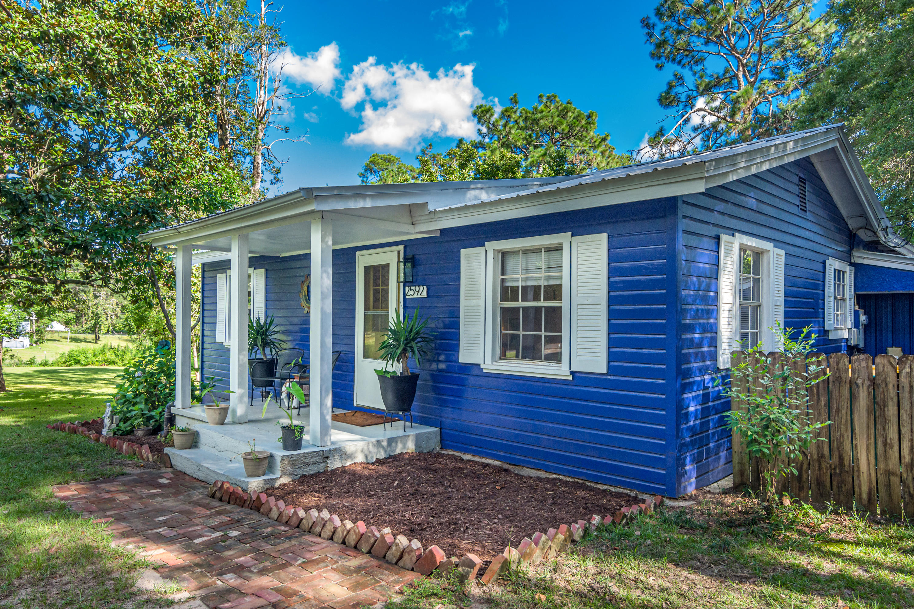 Crestview Suburb - Residential