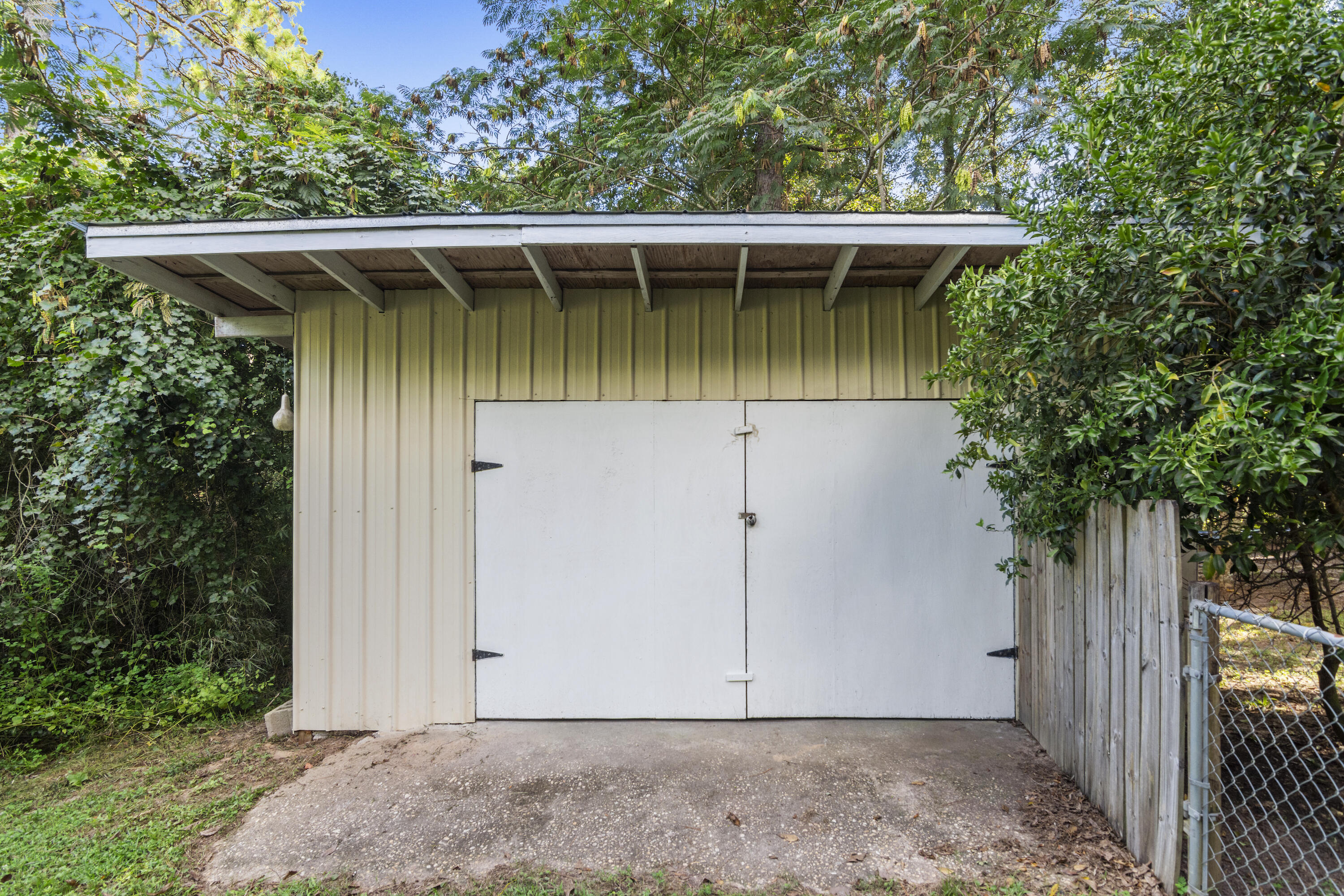 Crestview Suburb - Residential