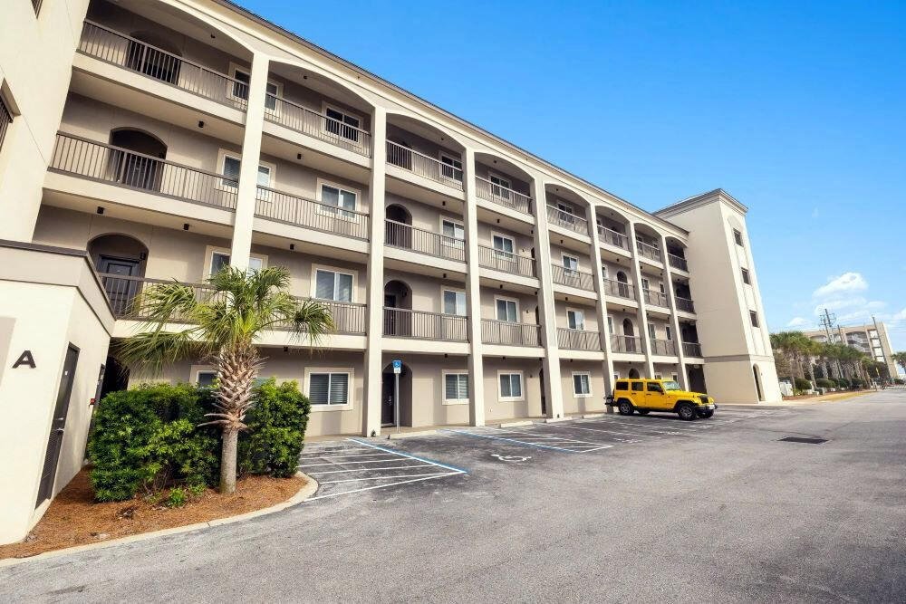 ALERIO CONDO - Residential