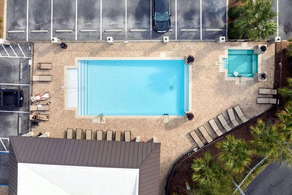 ALERIO CONDO - Residential