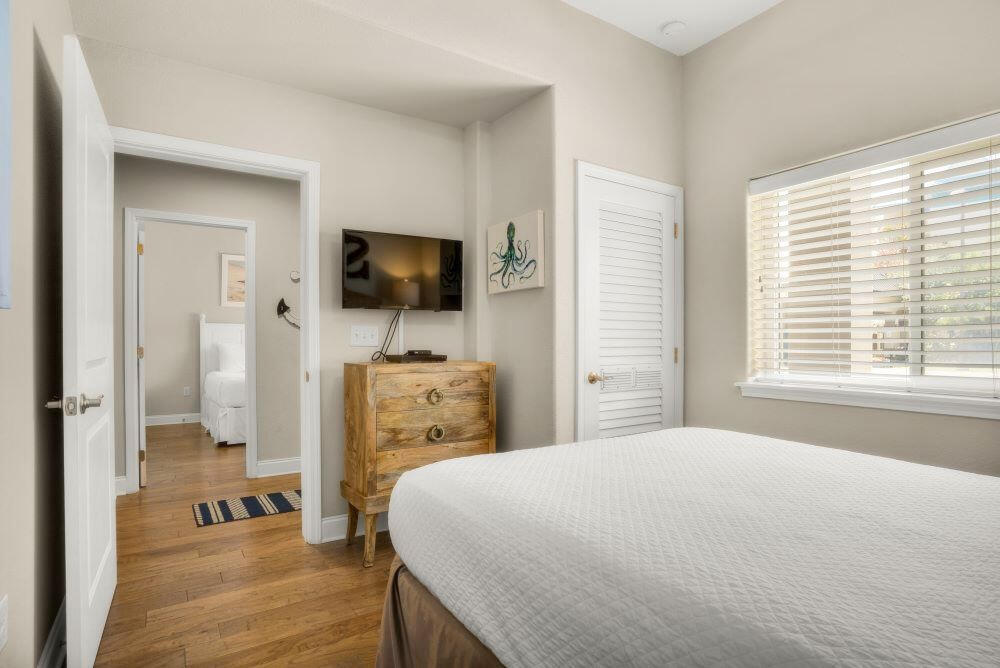 ALERIO CONDO - Residential