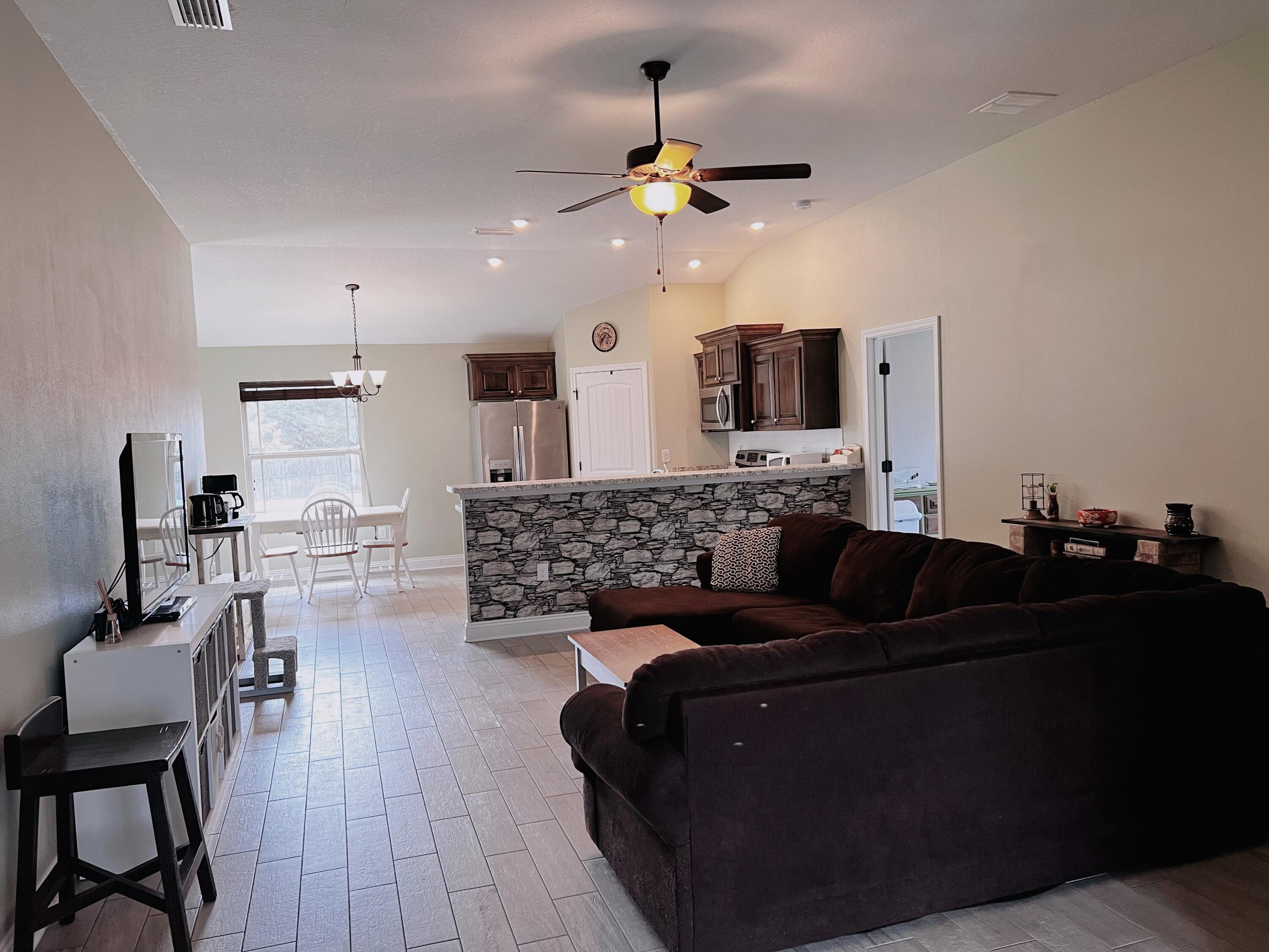 PLANTATION WOOD - Residential