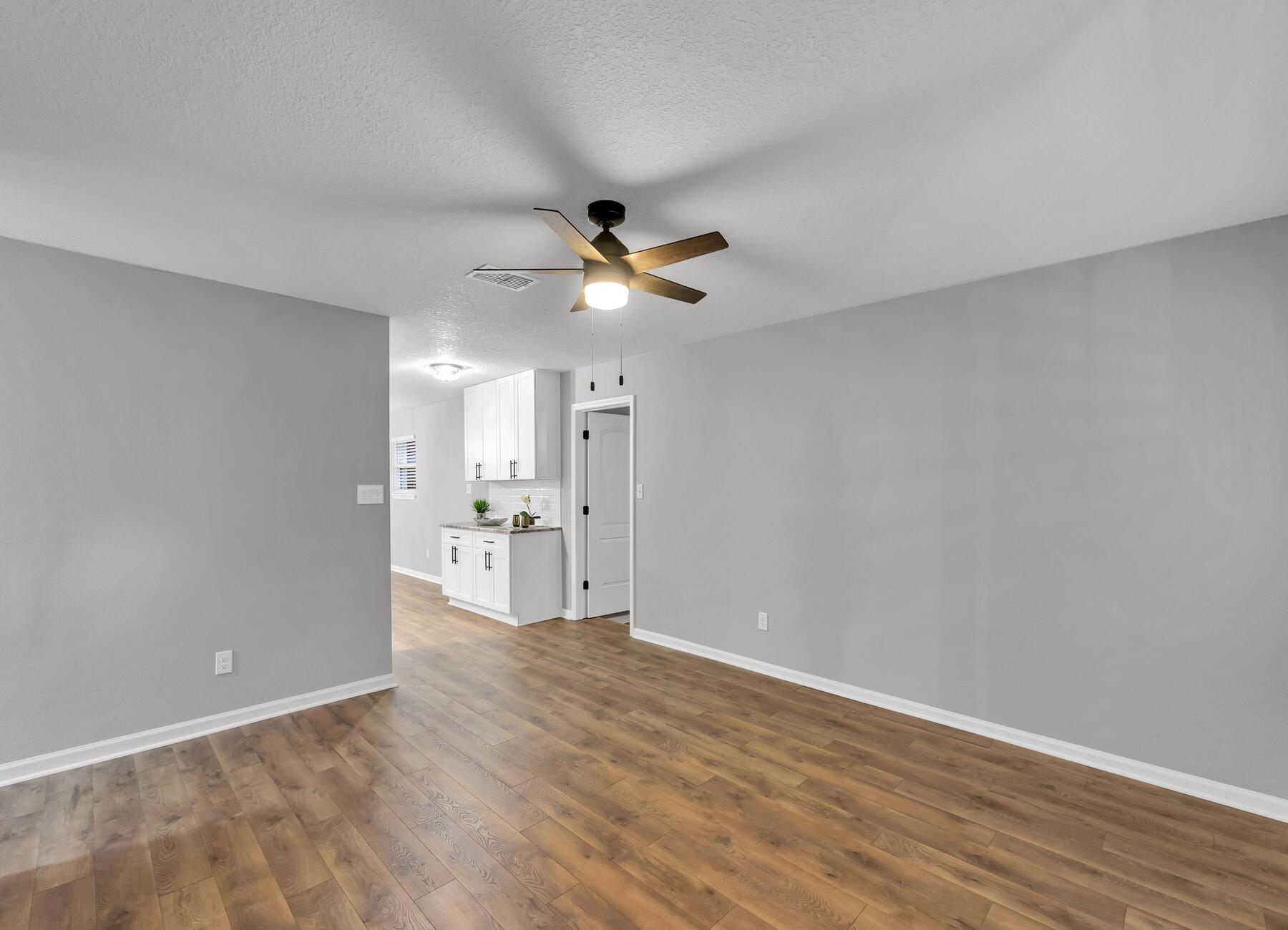 FAIRVIEW ADDN TO CRESTVIEW - Residential