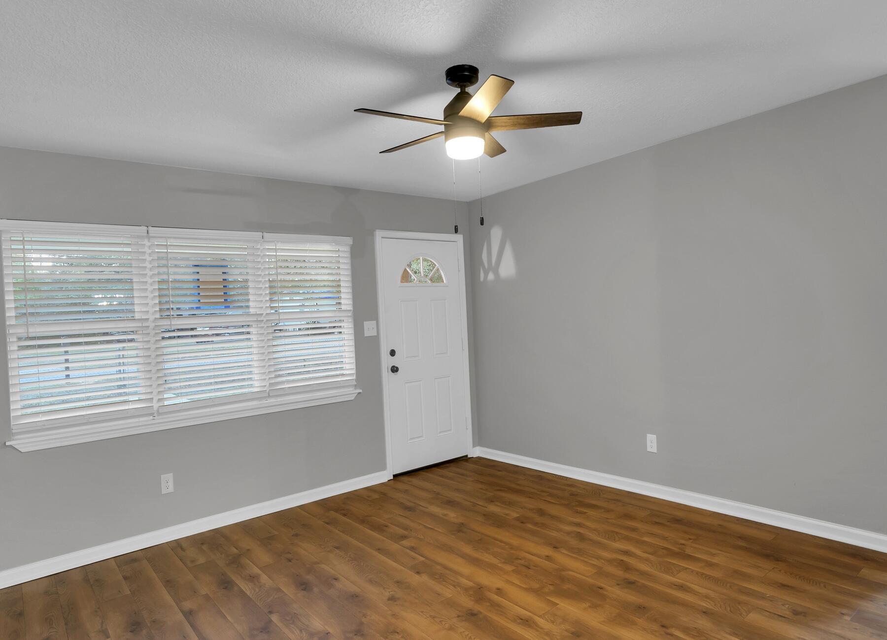 FAIRVIEW ADDN TO CRESTVIEW - Residential