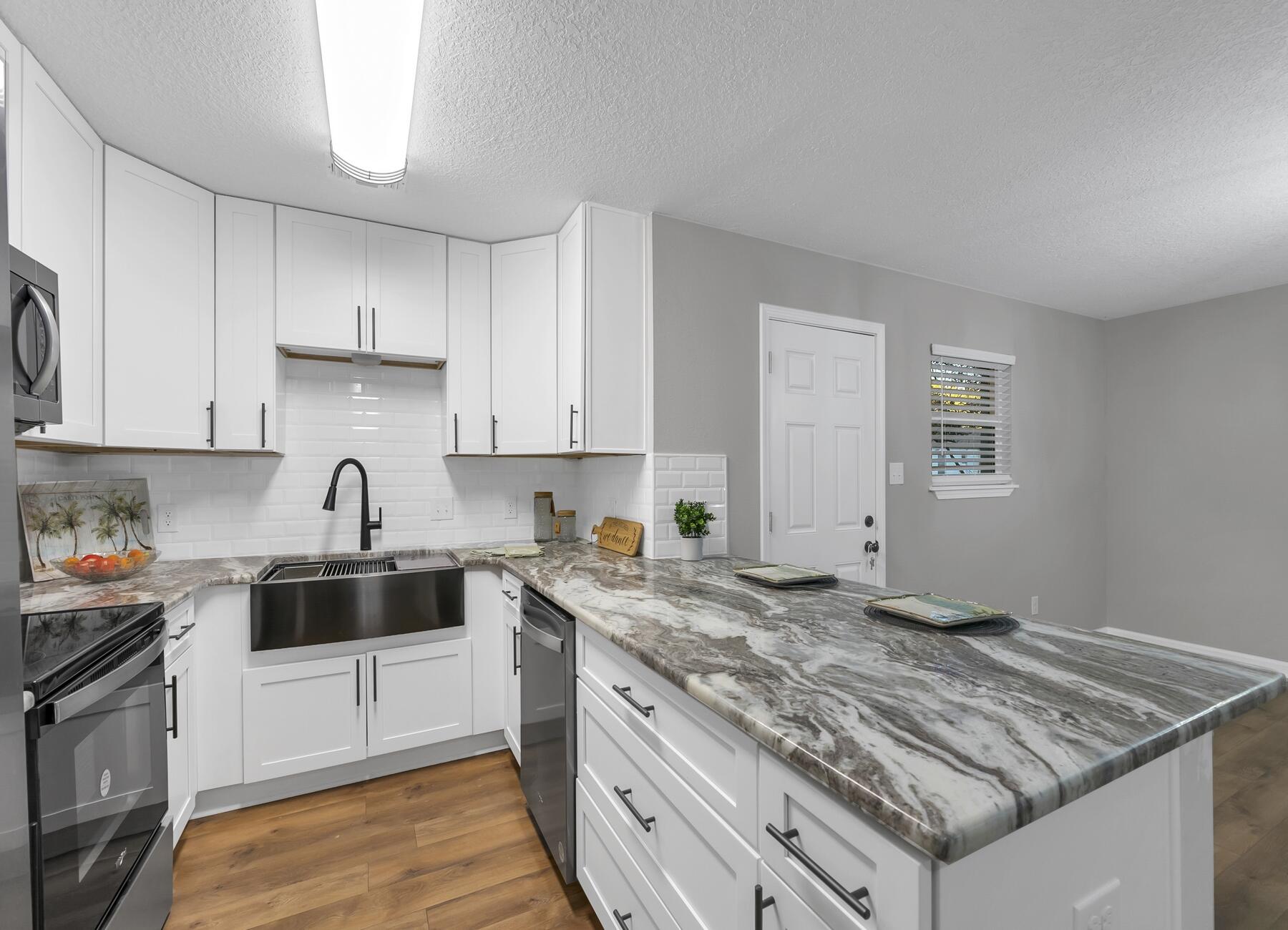 FAIRVIEW ADDN TO CRESTVIEW - Residential