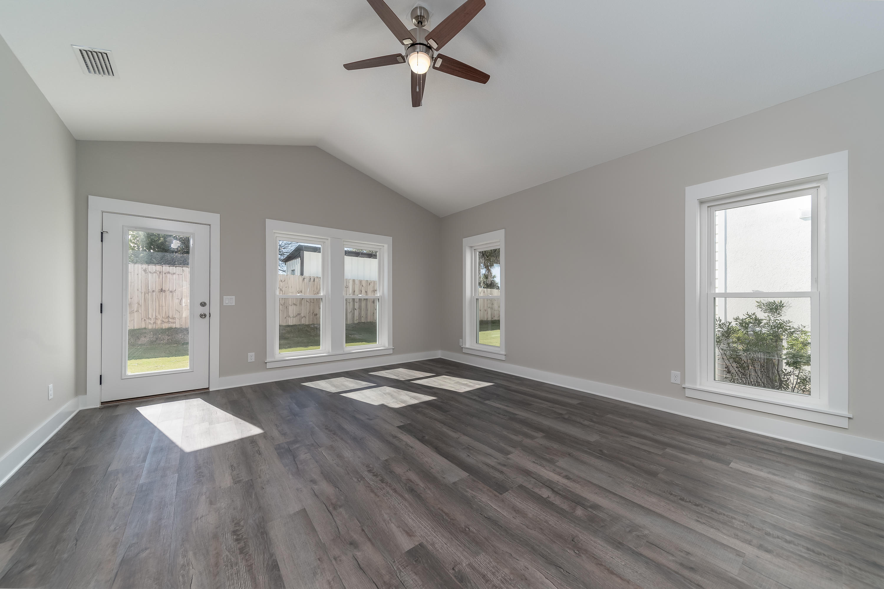 Shorewalk - Residential