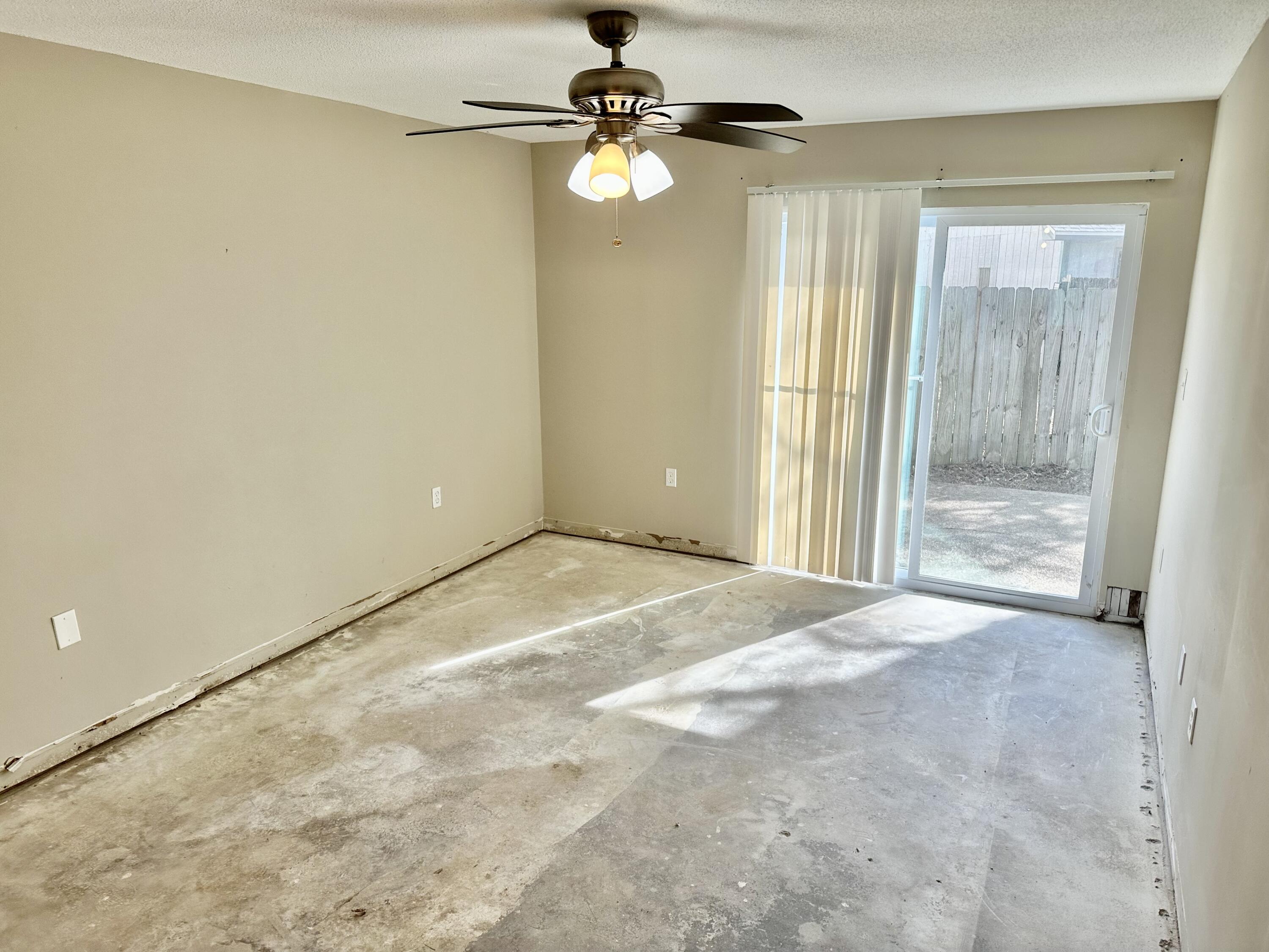 HIDDEN TRAILS PH 1 - Residential