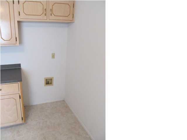 PARKWOOD LANE BLUEWATER BAY - Residential Lease