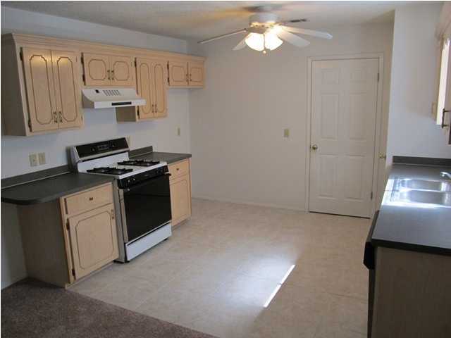 PARKWOOD LANE BLUEWATER BAY - Residential Lease