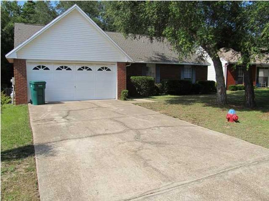 Immaculate and beautifully maintained. Cathedral ceilings in large great room, beautiful tiled fireplace w/raised hearth & white mantel. Eat-in kitchen has bay window and pickled cabinets. Split bedroom plan; large formal dining room w/ double doors. 4th bedroom could work as office. Square footage includes 16x12 Florida Room. Landlord may consider pets on a case by case basis with a $250 non-refundable pet fee. Smoking is not authorized. Washer/dryer hookups. **Refrigerator not included. Easy application process, apply today!