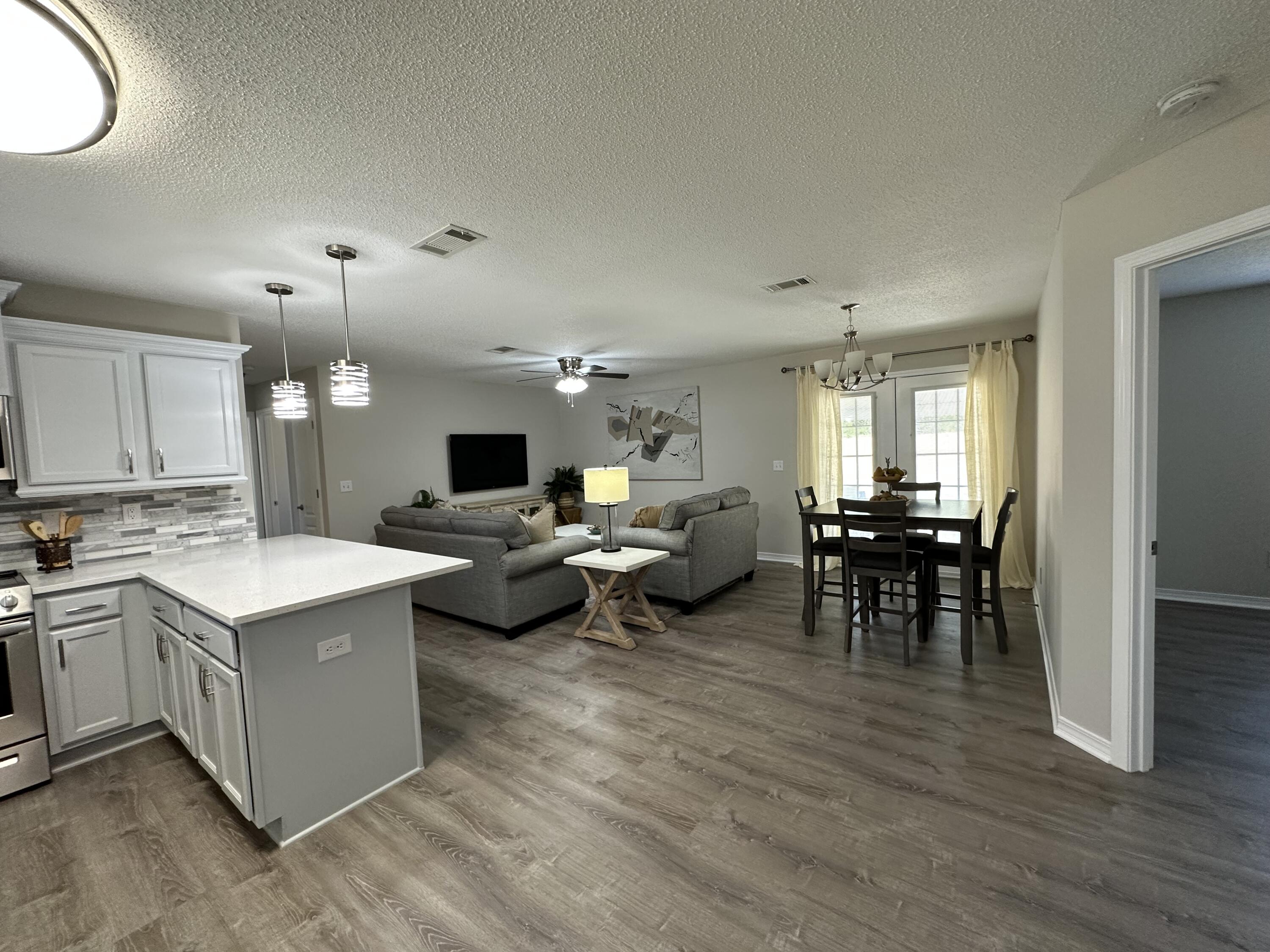 THE PINES - Residential