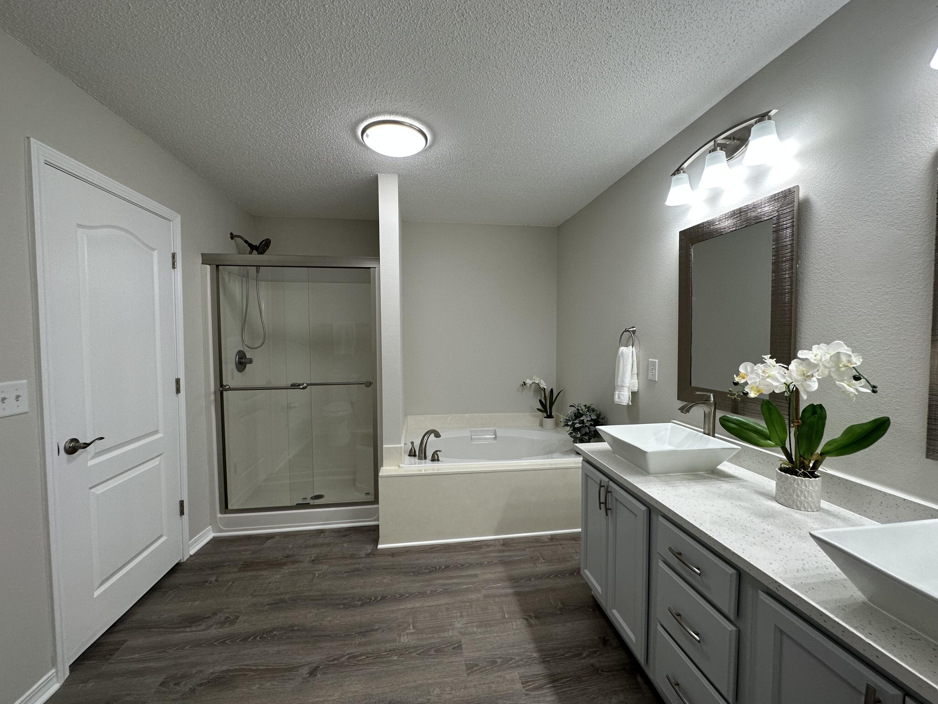 THE PINES - Residential