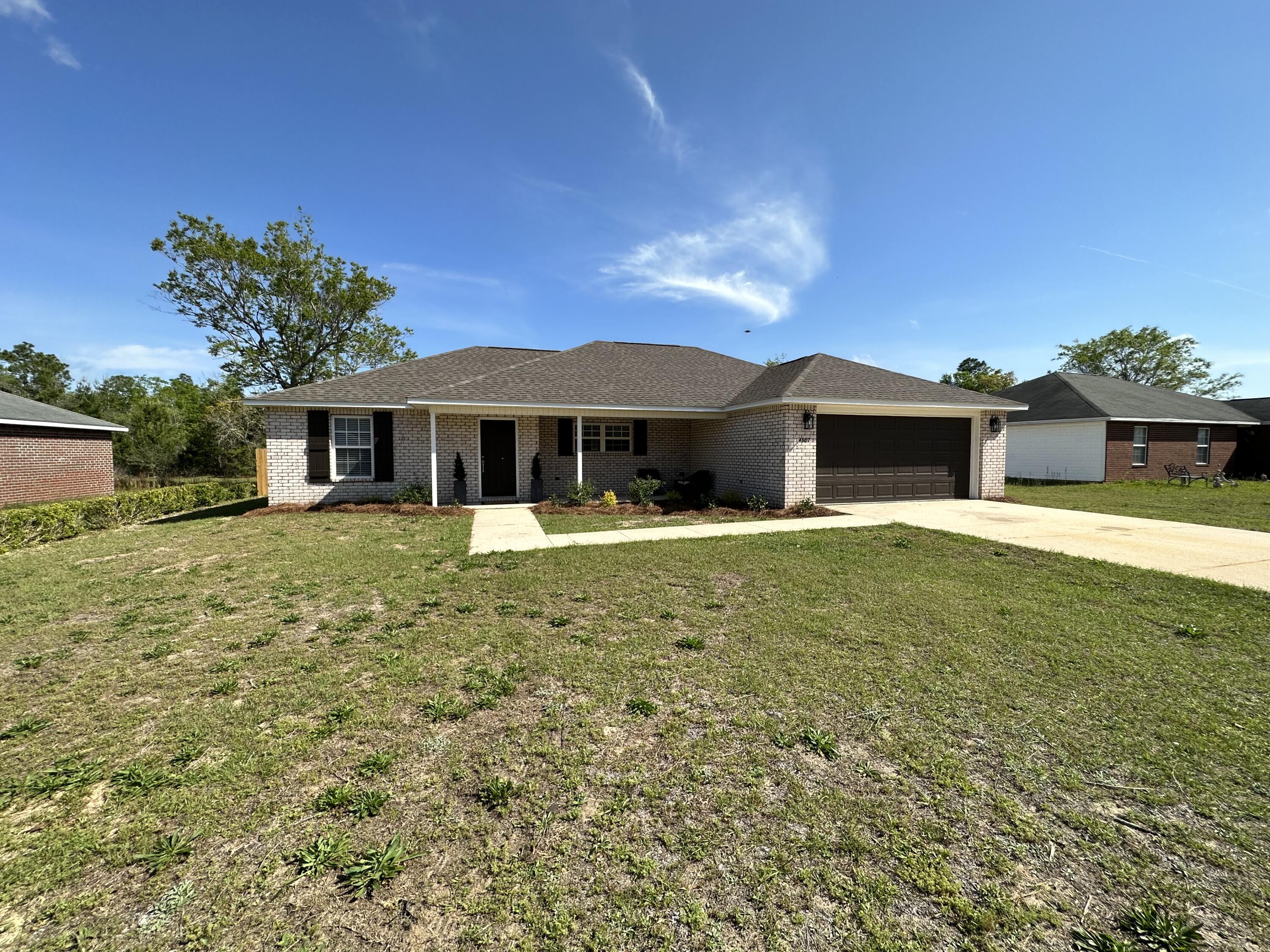 THE PINES - Residential