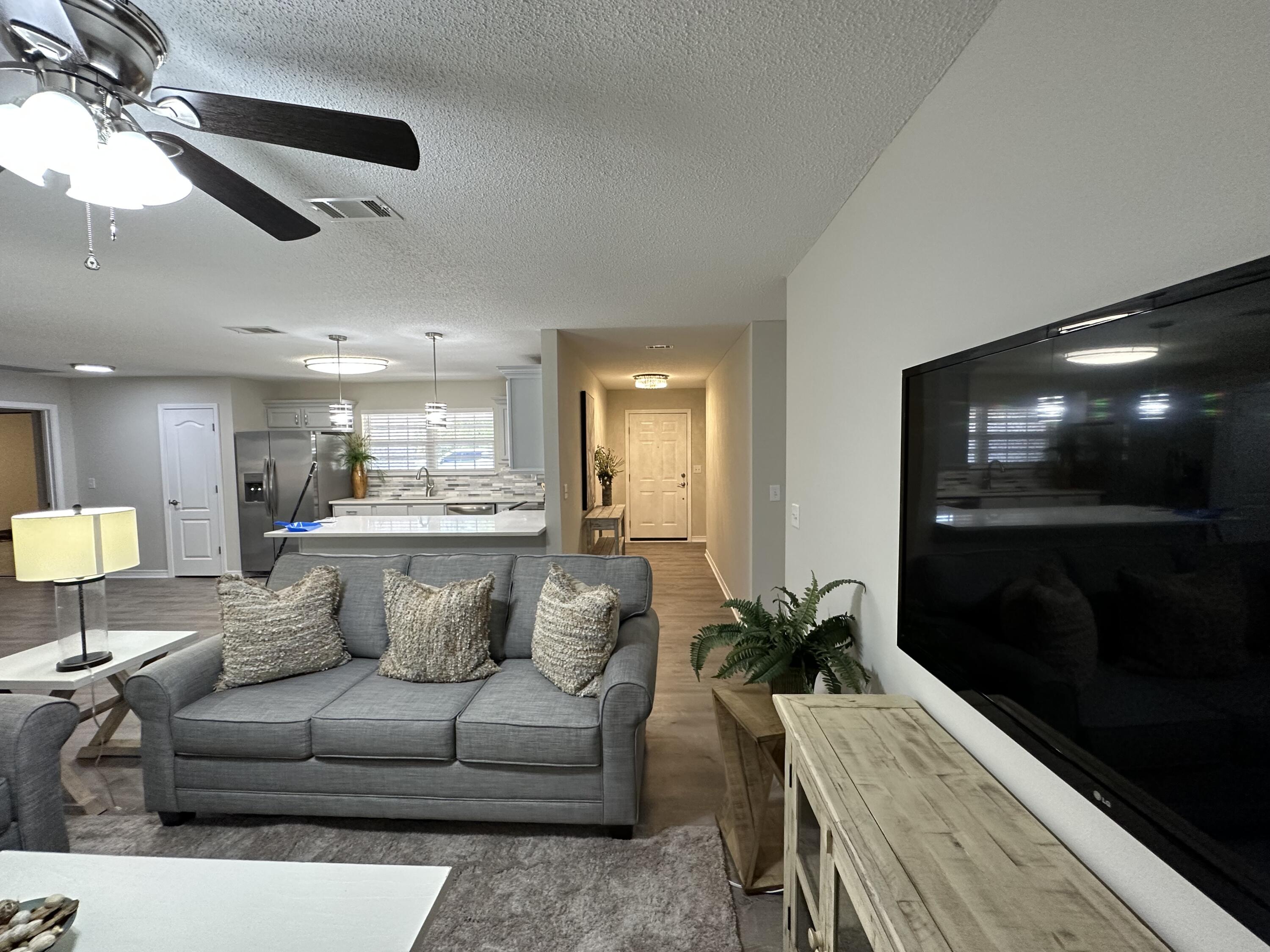 THE PINES - Residential