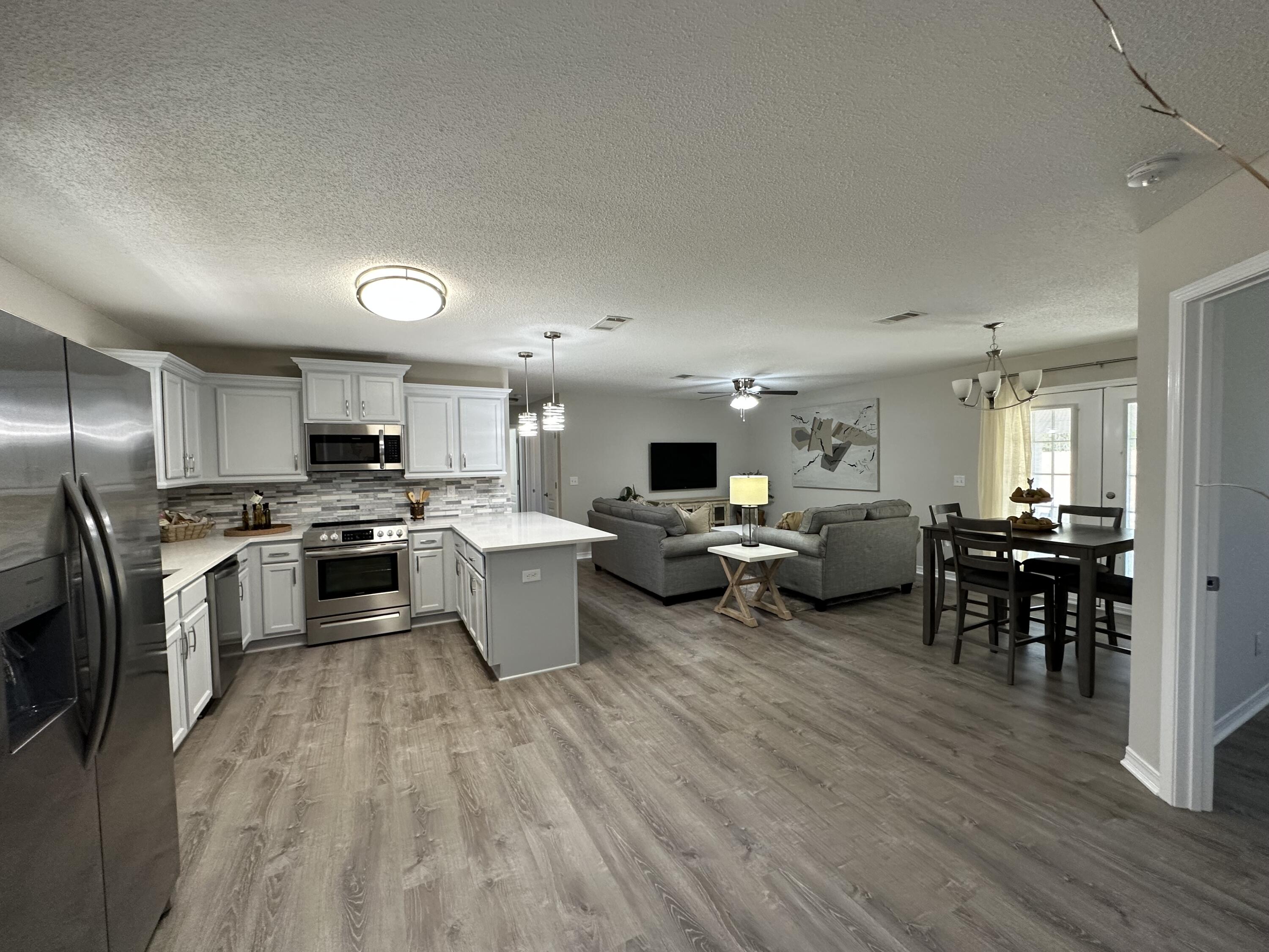 THE PINES - Residential