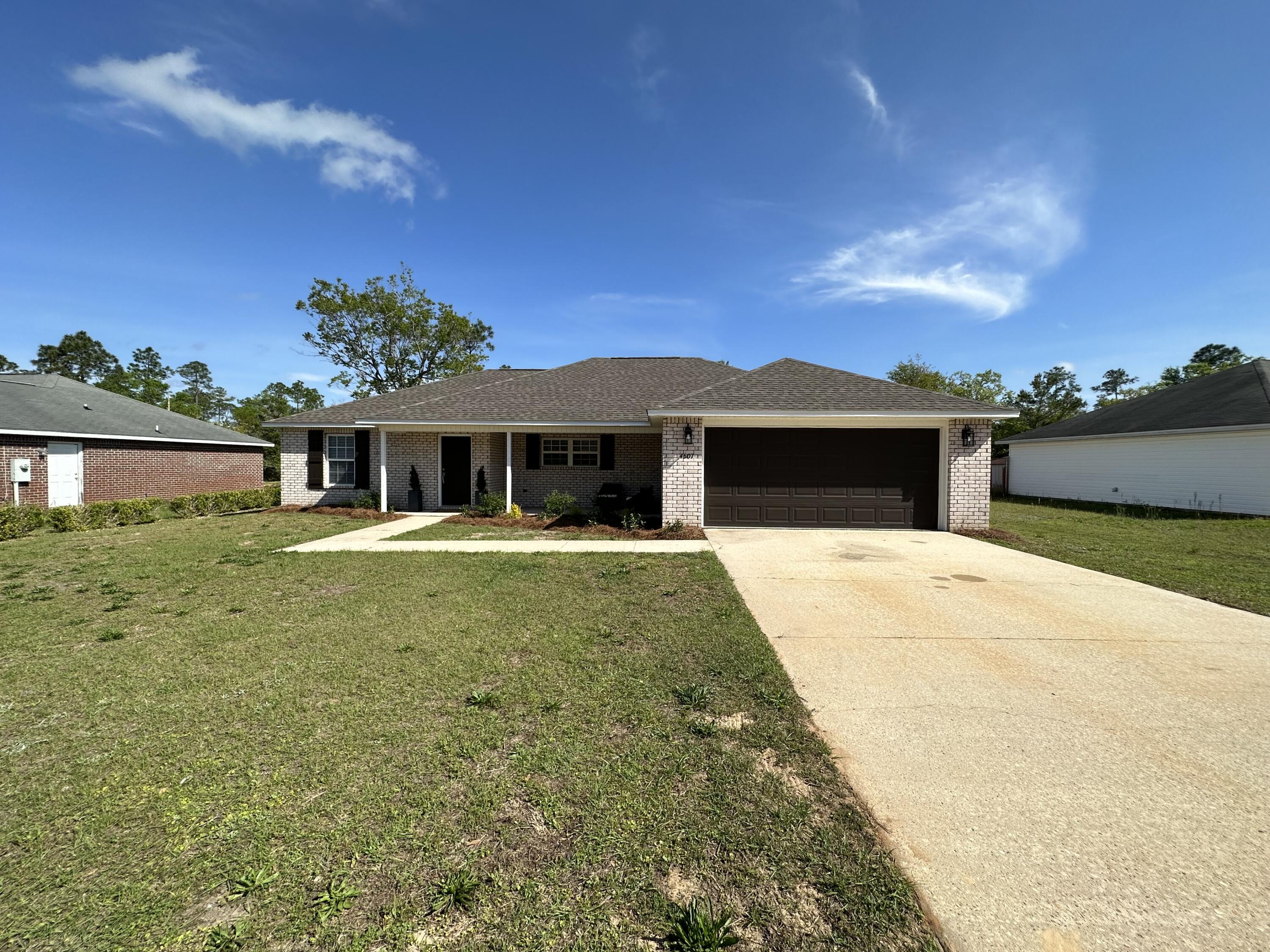 THE PINES - Residential