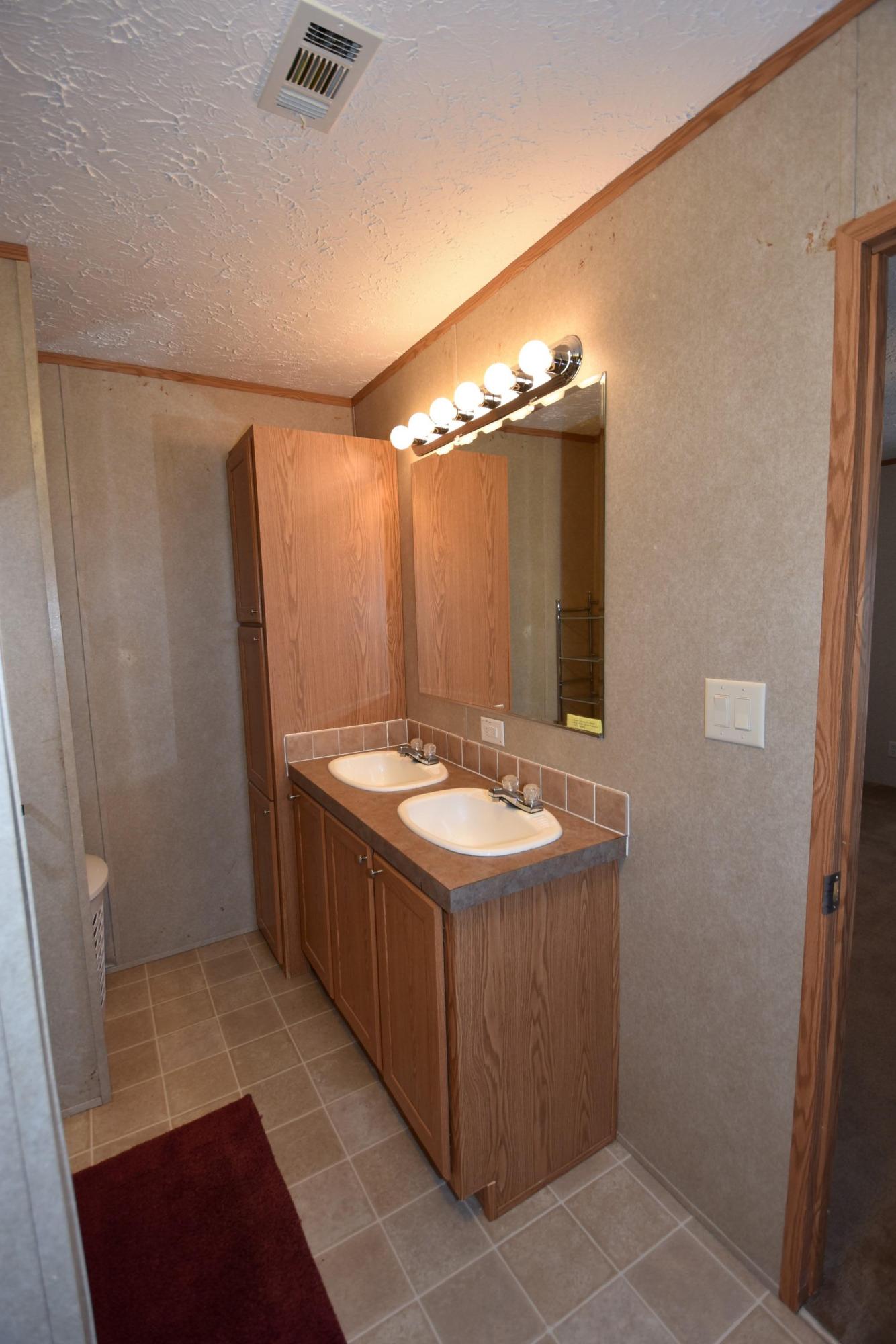 OAKWOOD HILLS - Residential