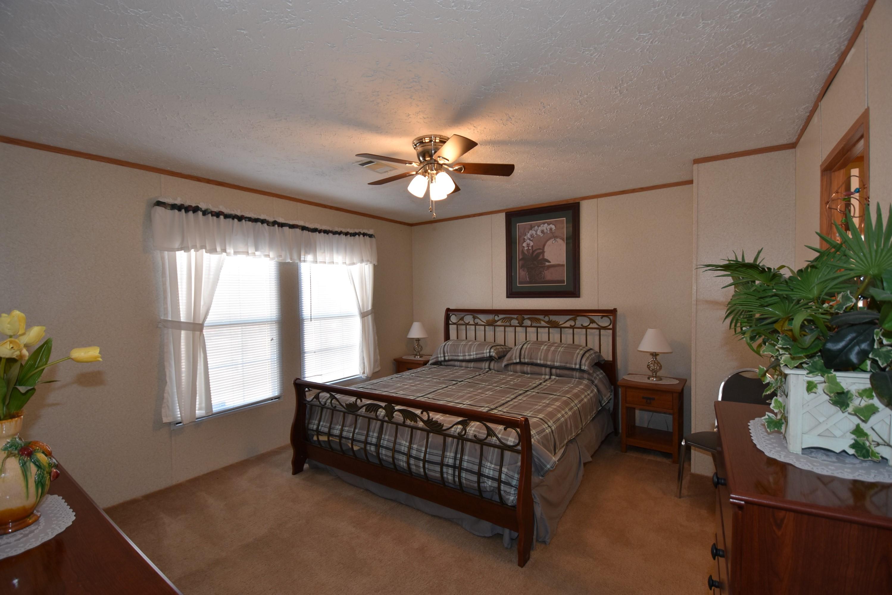 OAKWOOD HILLS - Residential