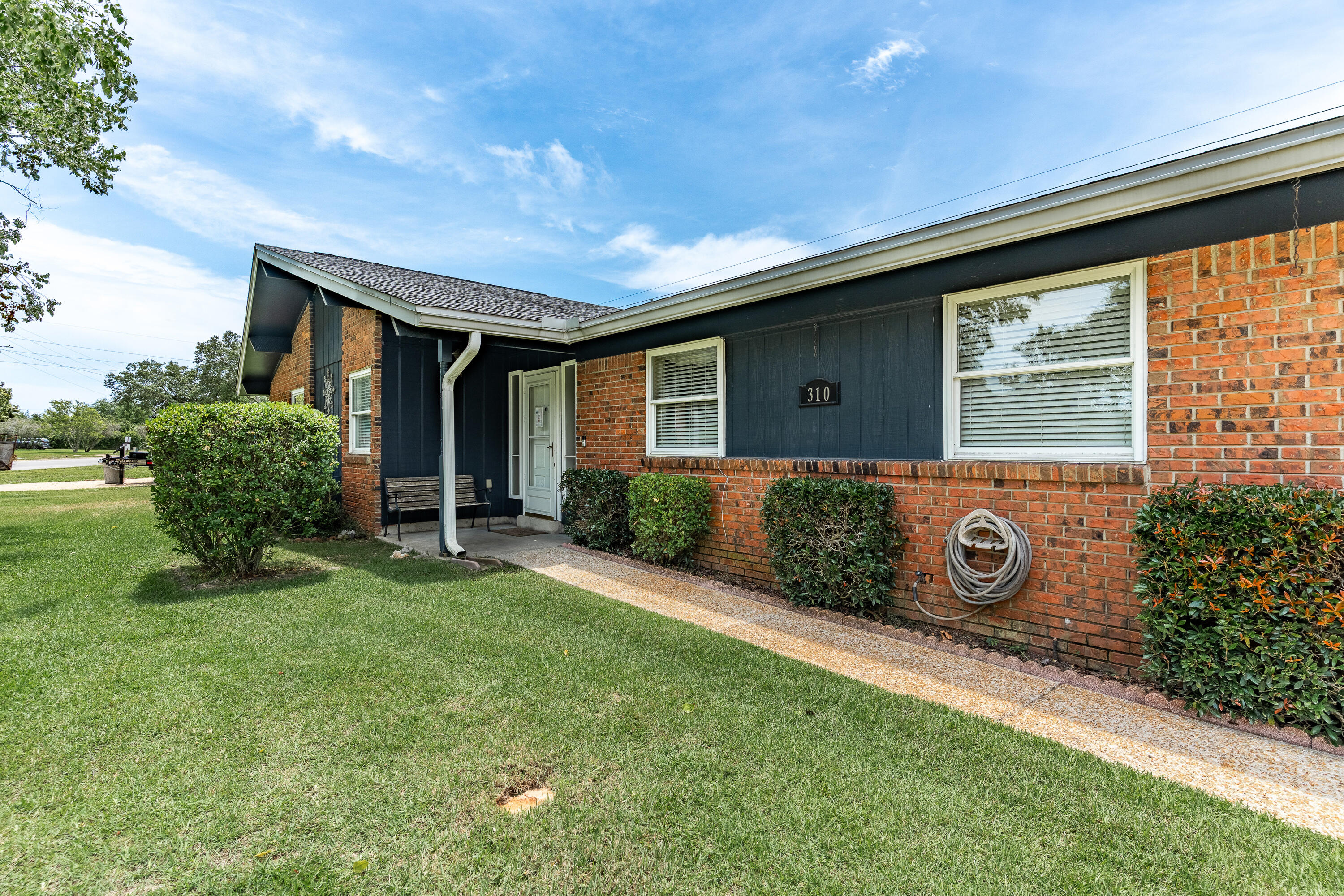 PINEDALE 1ST ADDN - Residential