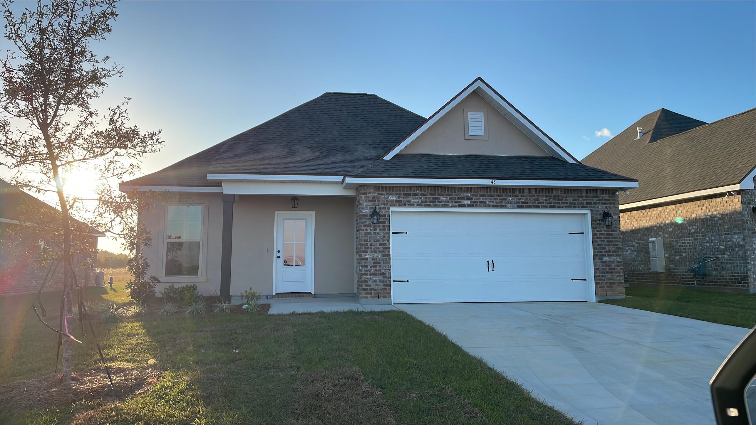 THE BLUFFS AT LAFAYETTE - Residential