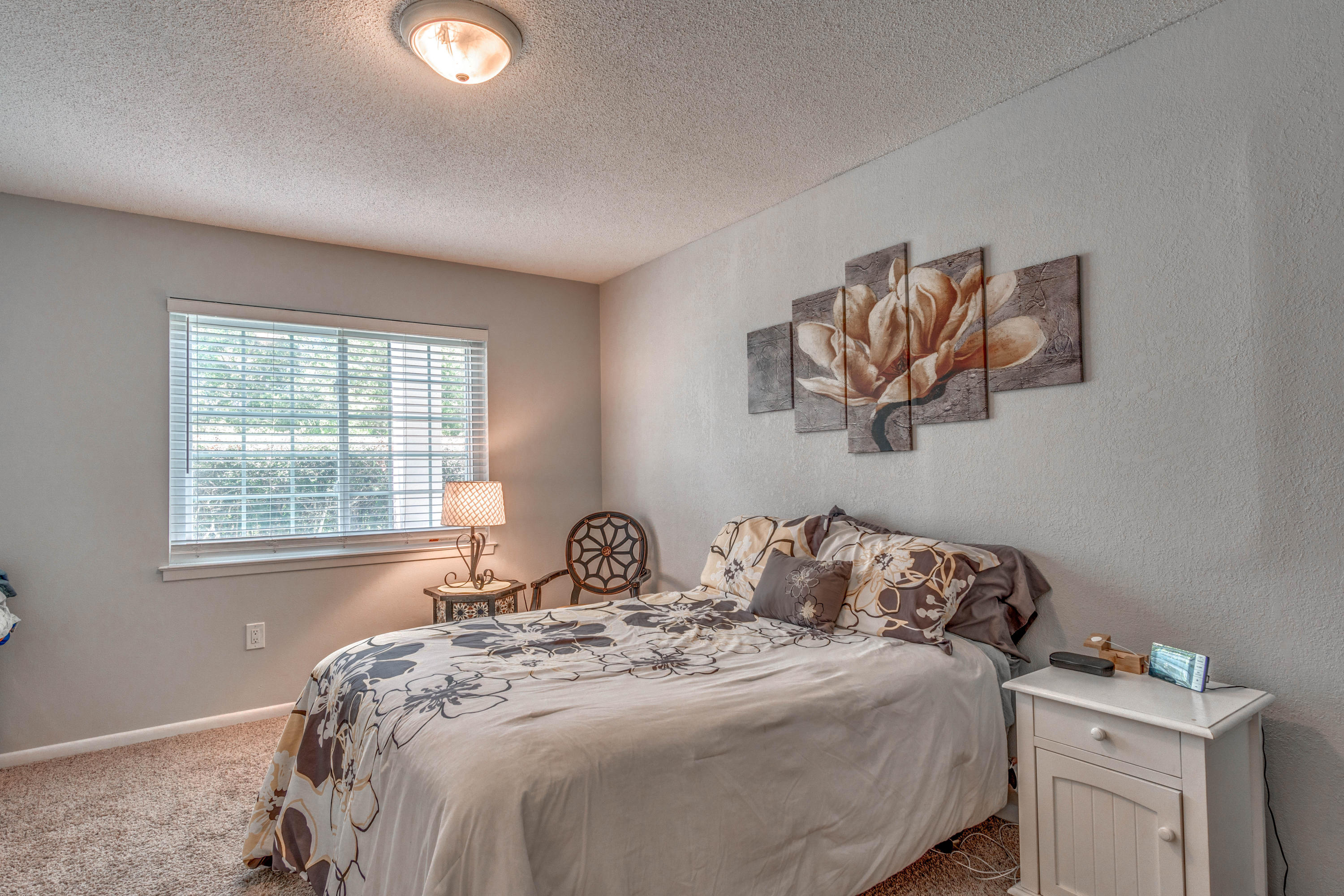 COUNTRY CLUB CONDO - Residential