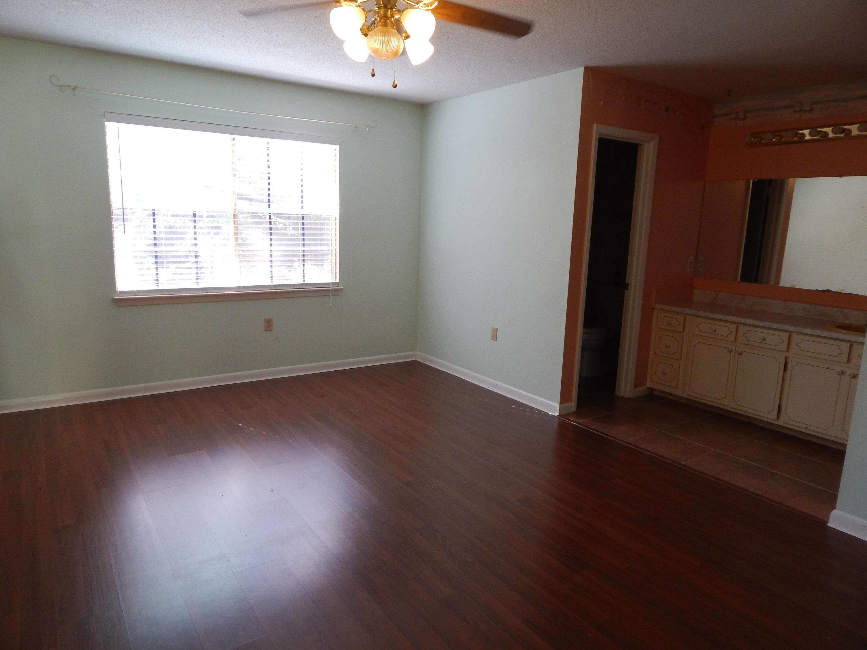 TANGLEWOOD S/D 1ST ADDN - Residential