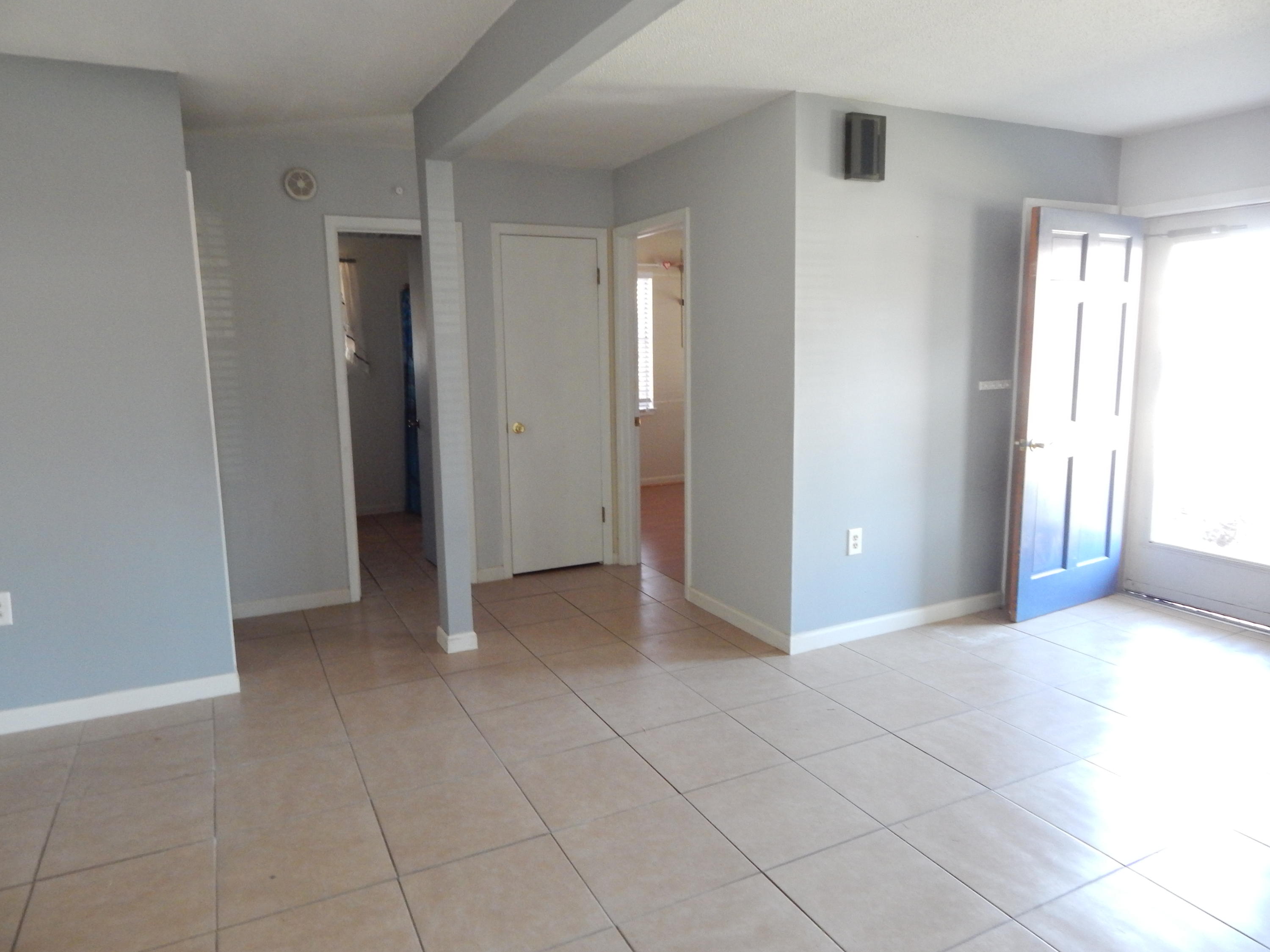 TANGLEWOOD S/D 1ST ADDN - Residential