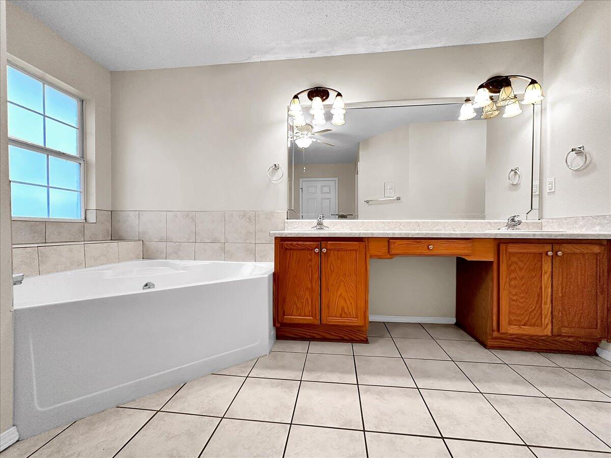 LEE FARMS PH I - Residential