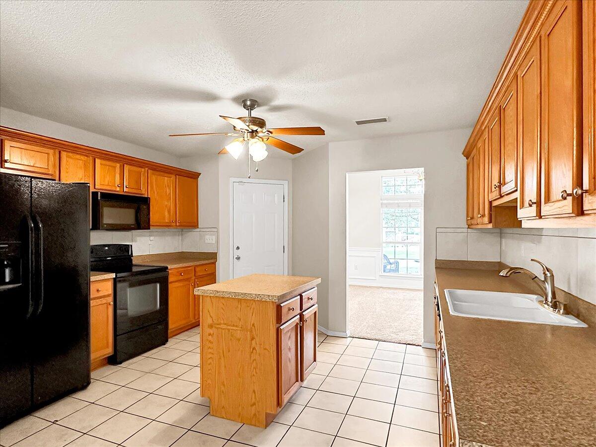 LEE FARMS PH I - Residential