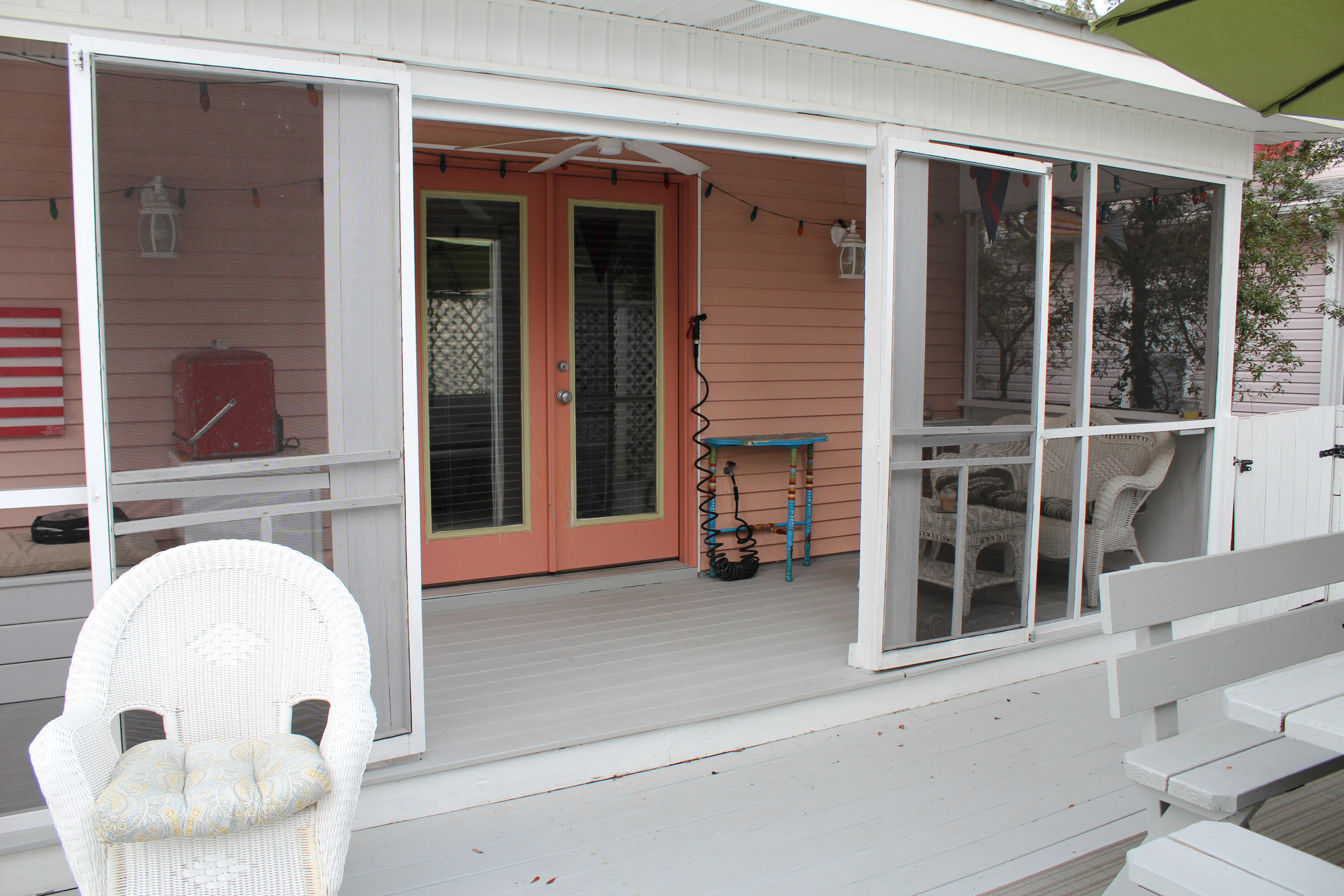 CRYSTAL BEACH COTTAGES PH 2Crystal Beach - Residential