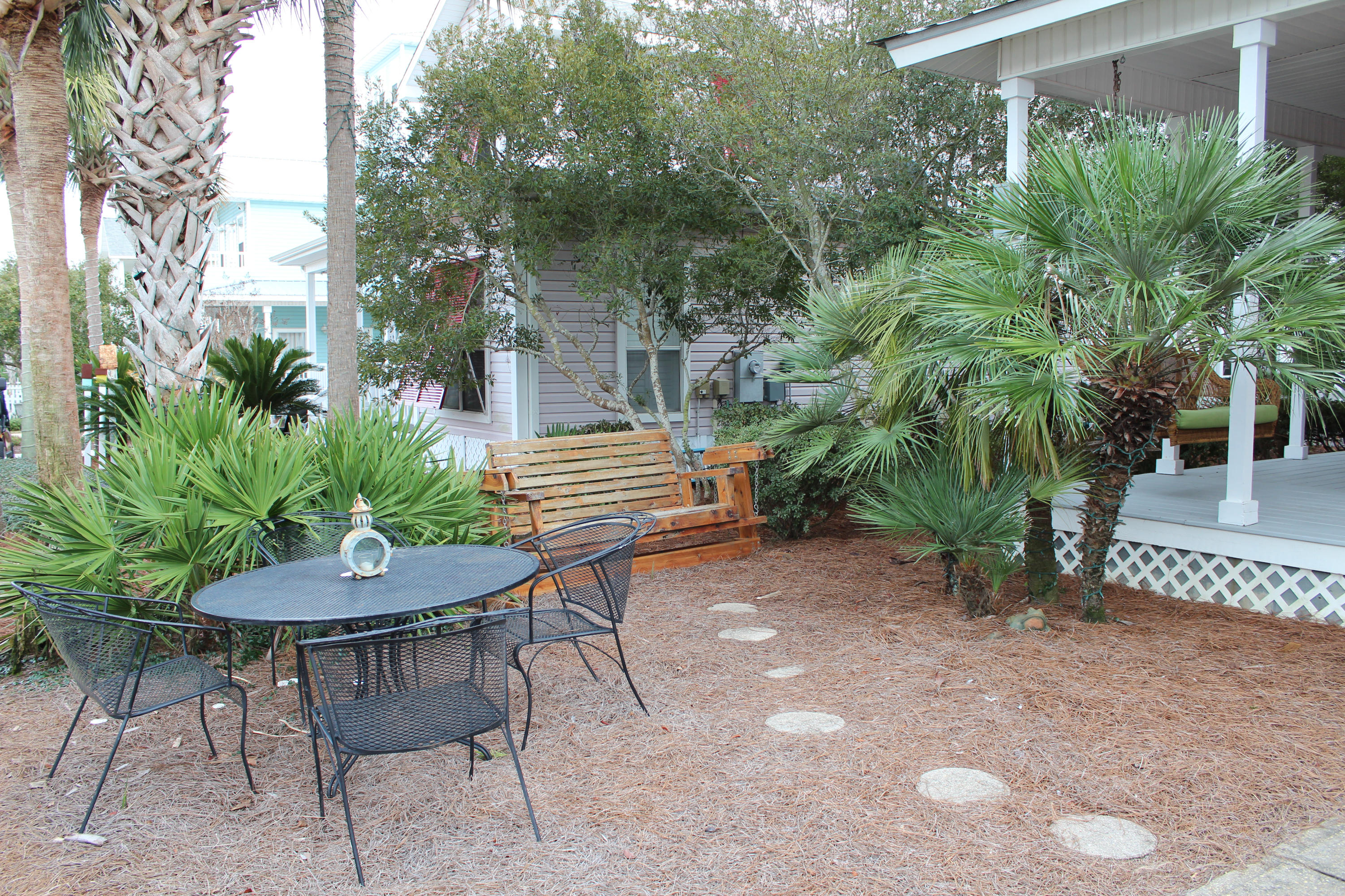 CRYSTAL BEACH COTTAGES PH 2Crystal Beach - Residential