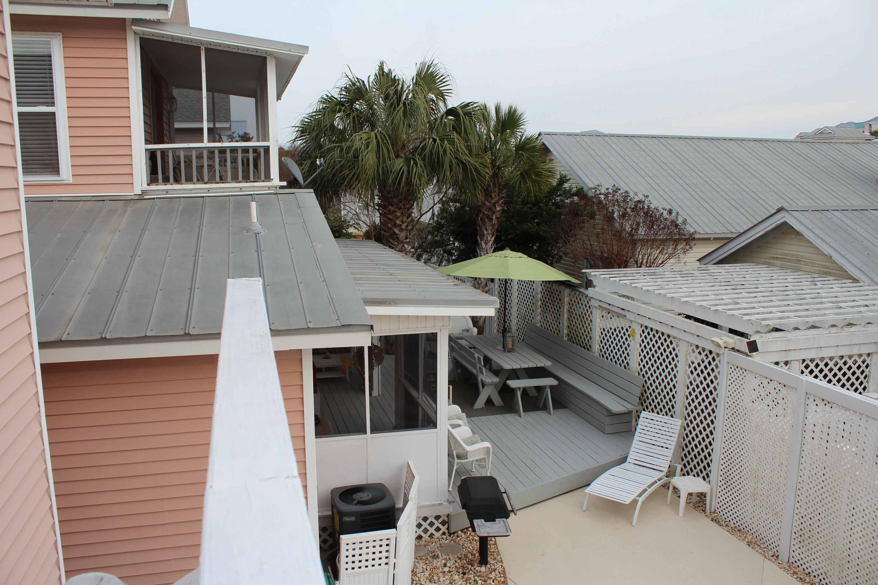 CRYSTAL BEACH COTTAGES PH 2Crystal Beach - Residential