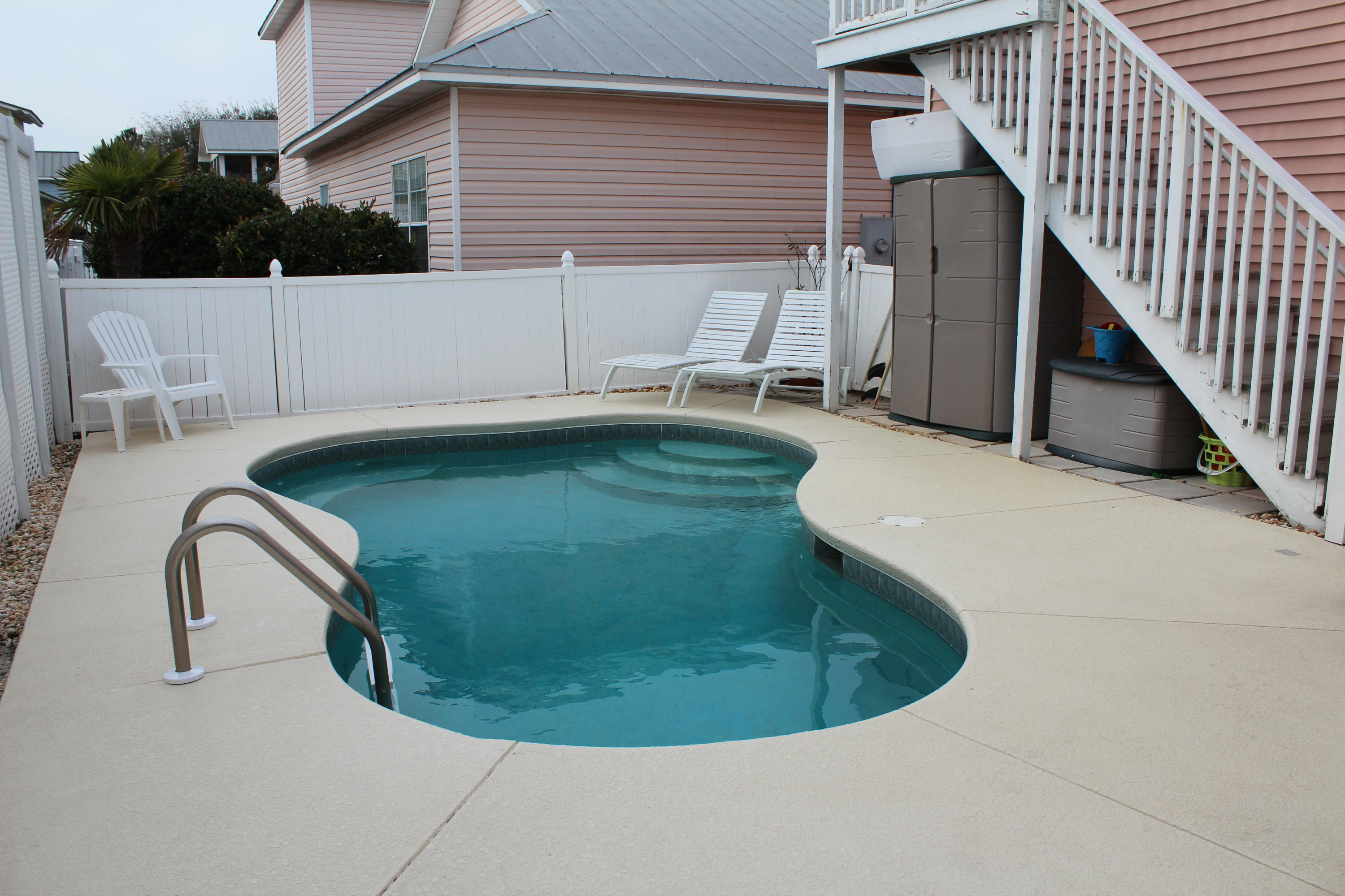 CRYSTAL BEACH COTTAGES PH 2Crystal Beach - Residential