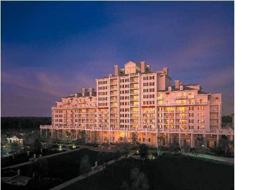 FURNISHED, 2BD/ 2BA large corner unit condo. Golf Course and some Bay views throughout the condo. Amenities included with the lease of this home are daily kayak, bike and boogie board rentals at no cost. Daily tennis court time, fitness club access (with spa and steam rooms), access to the resort's three pools, and discounts on gulf and beach set-ups. This is in addition to any amenities specific to this property's neighborhood and is an exclusive offering with this listing.