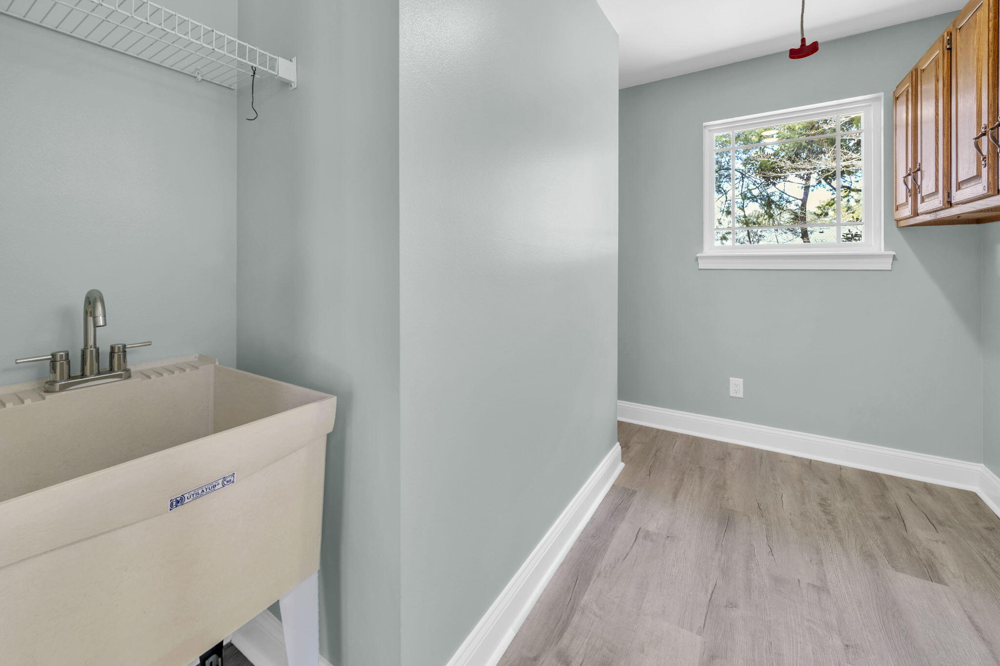 LAKESIDE VILLAS - Residential