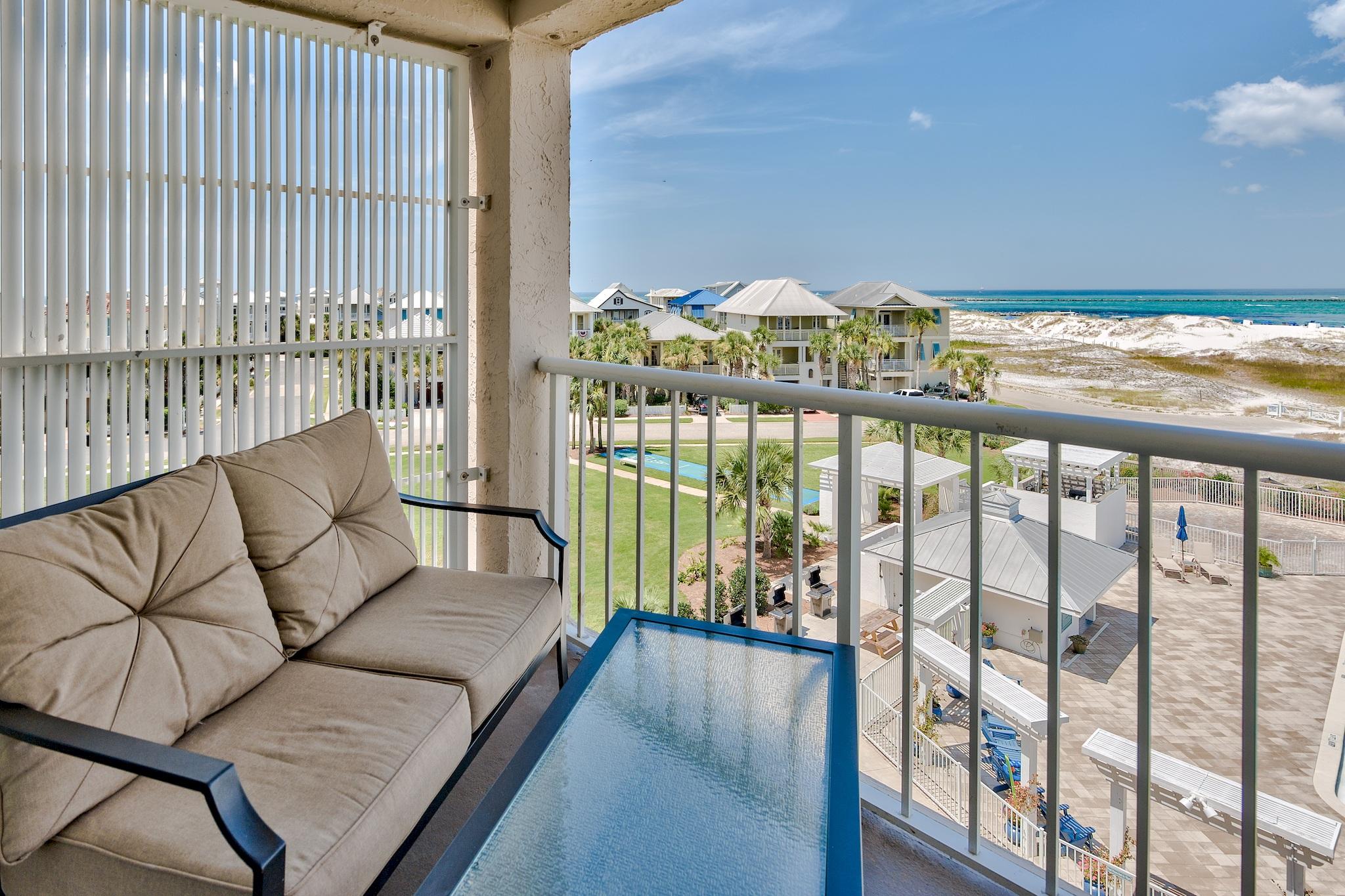 MAGNOLIA HOUSE - Residential