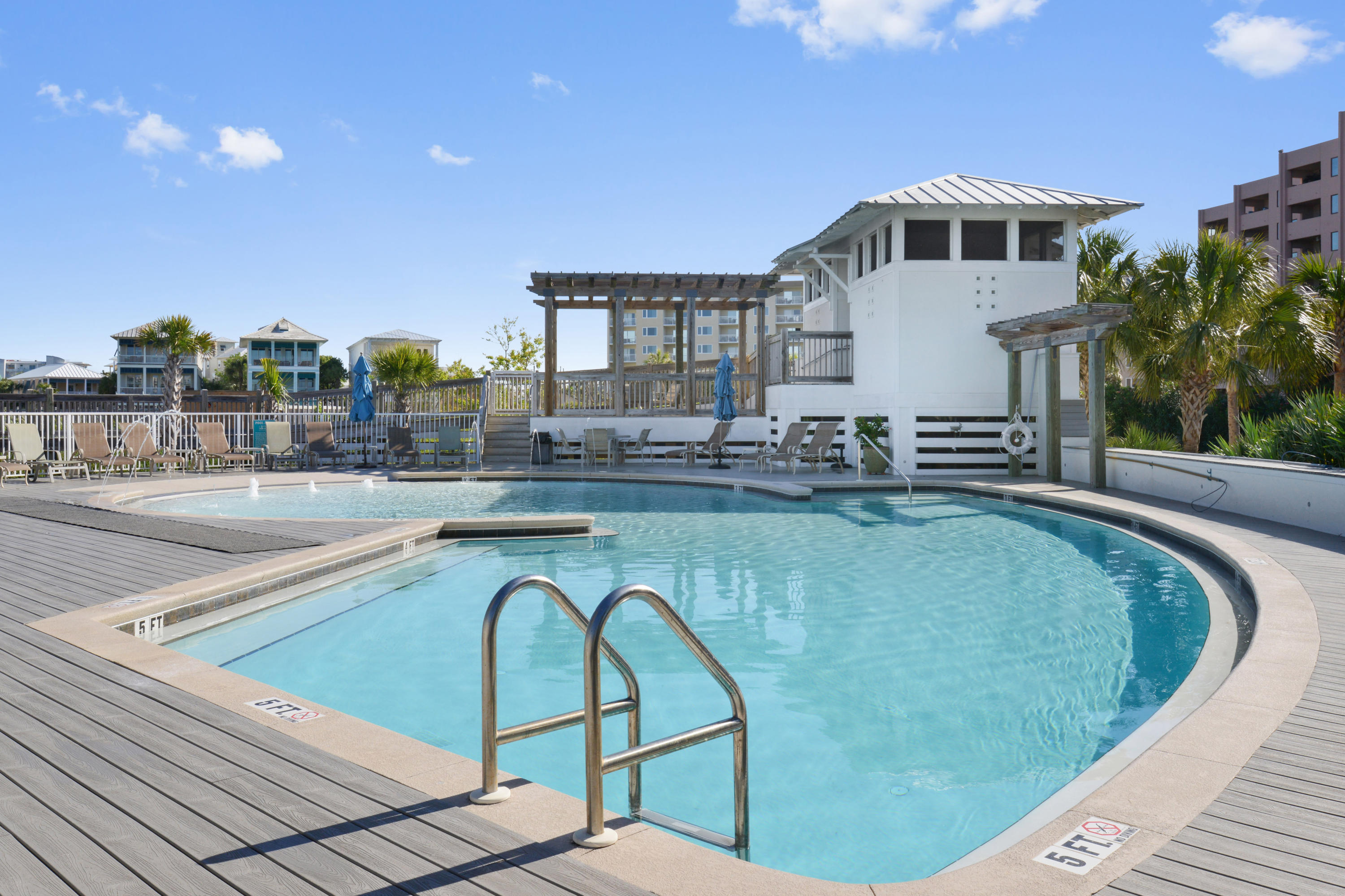 MAGNOLIA HOUSE - Residential