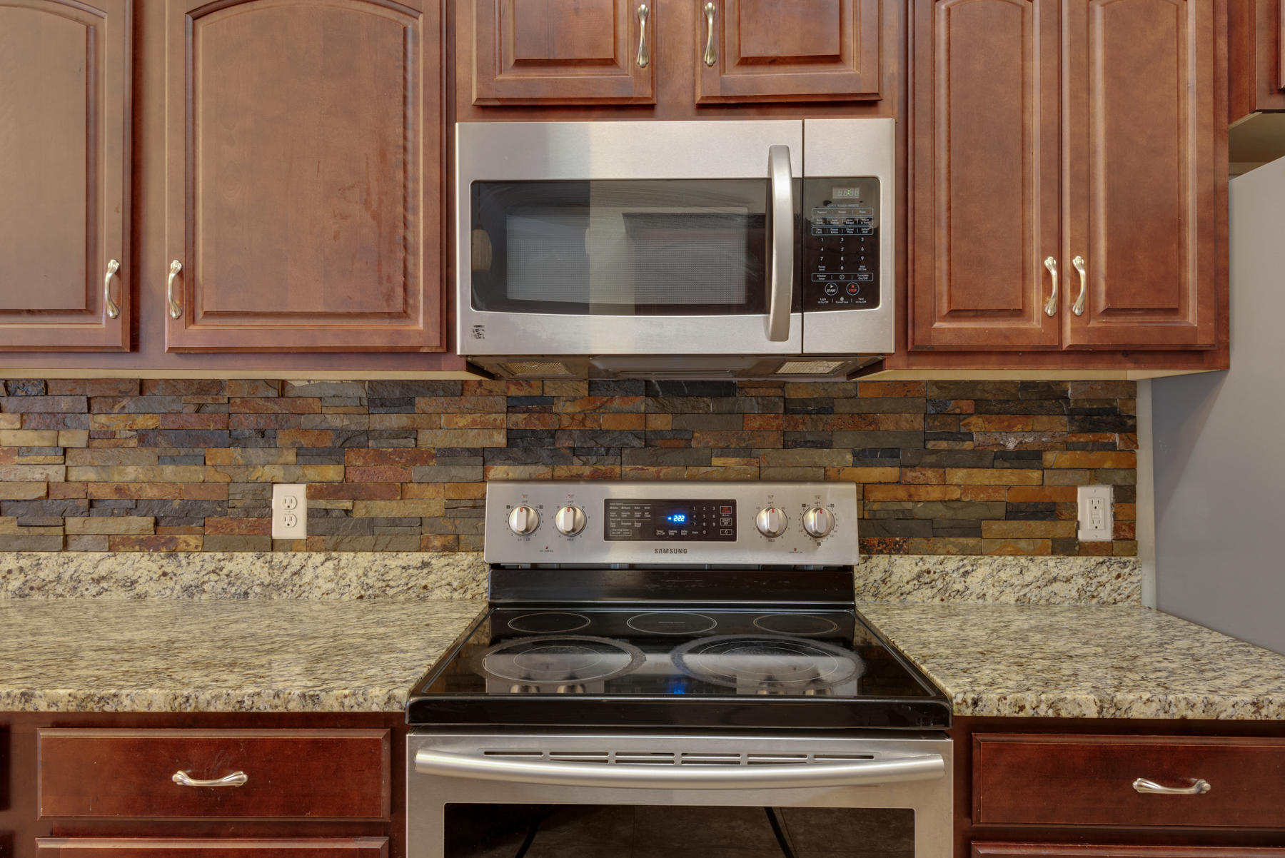 FOX VALLEY - Residential