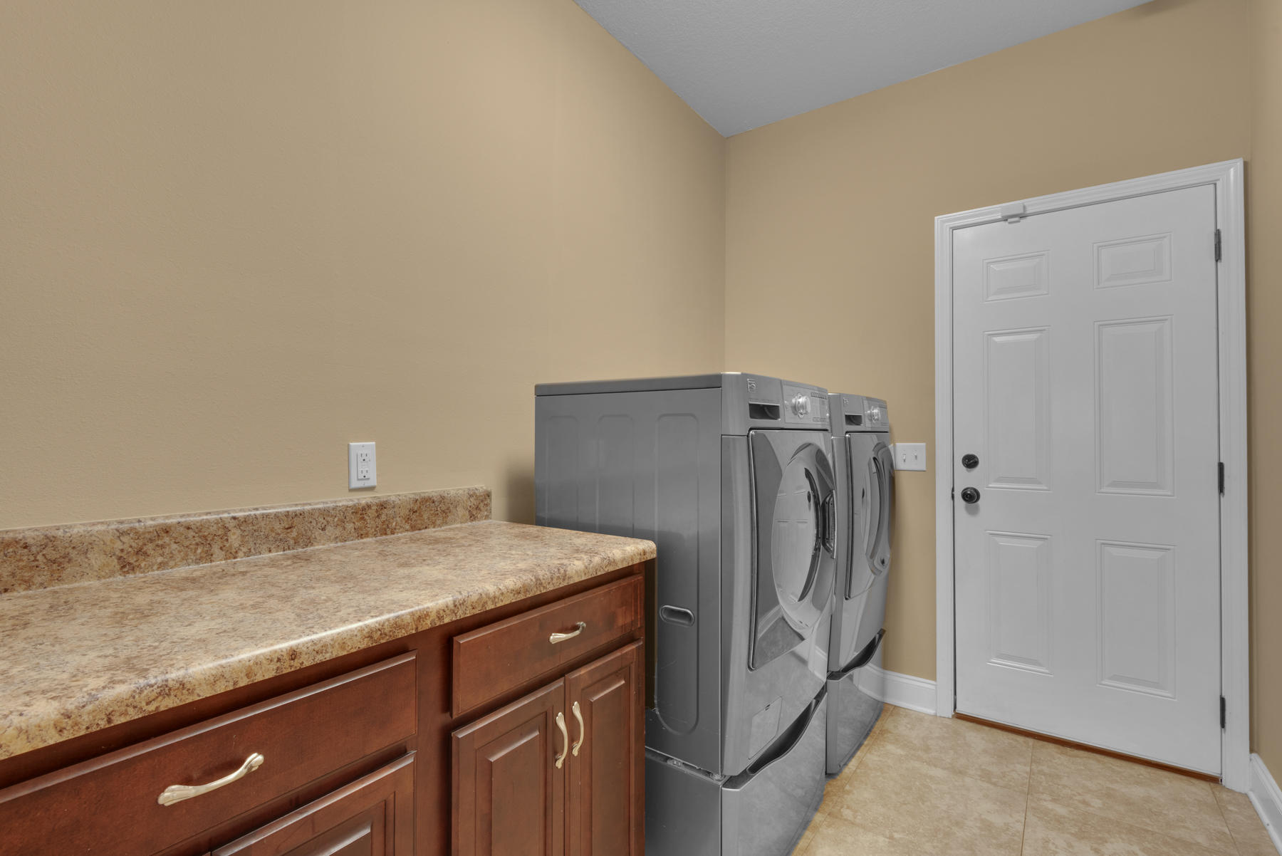 FOX VALLEY - Residential