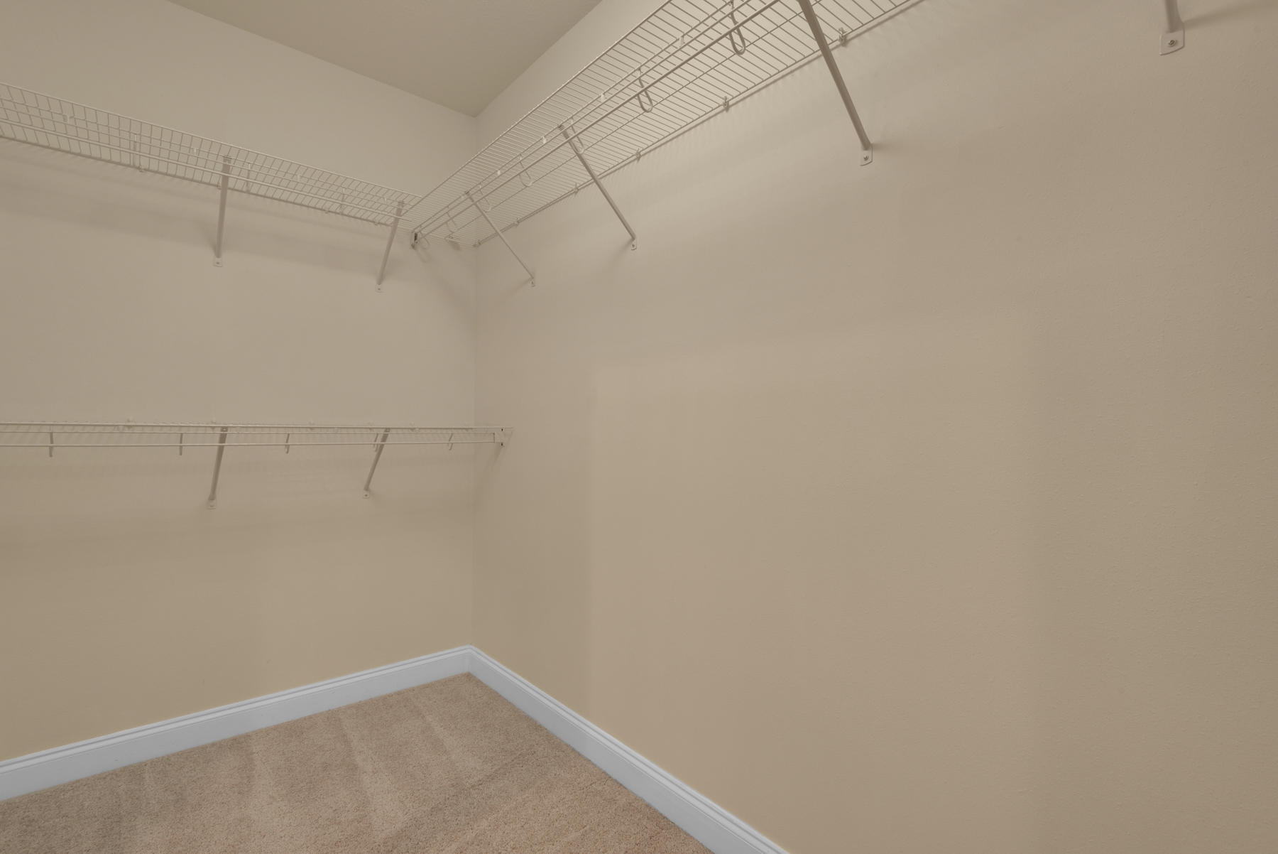 FOX VALLEY - Residential