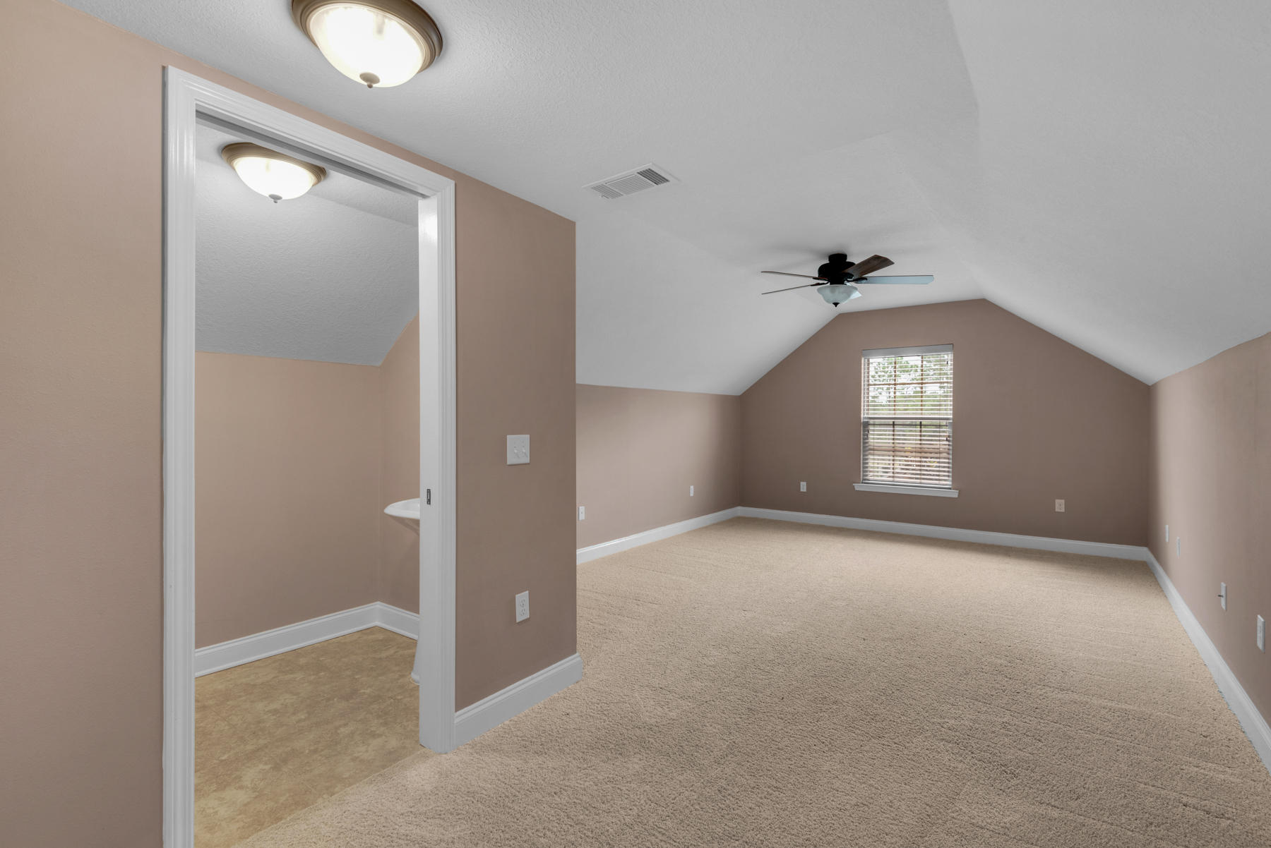 FOX VALLEY - Residential