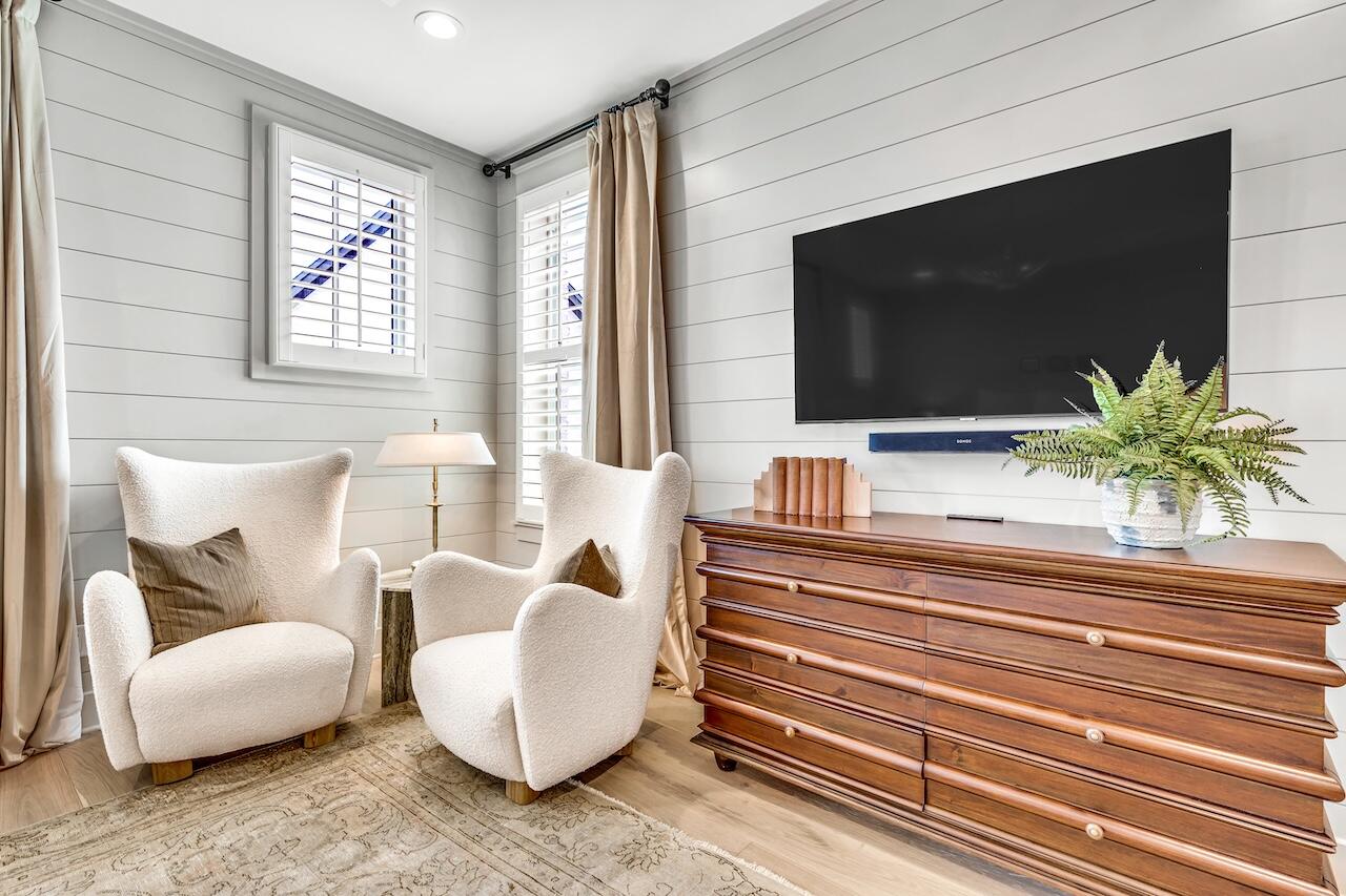 Ridgewalk - Residential