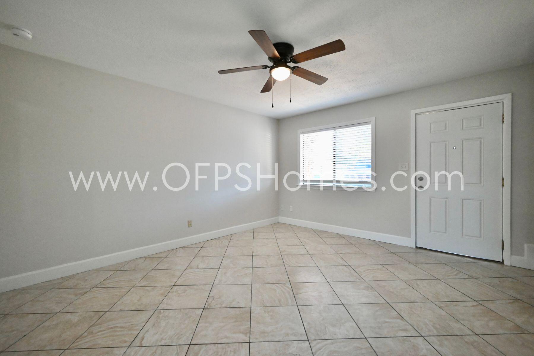 INDIAN HILLS - Residential Lease