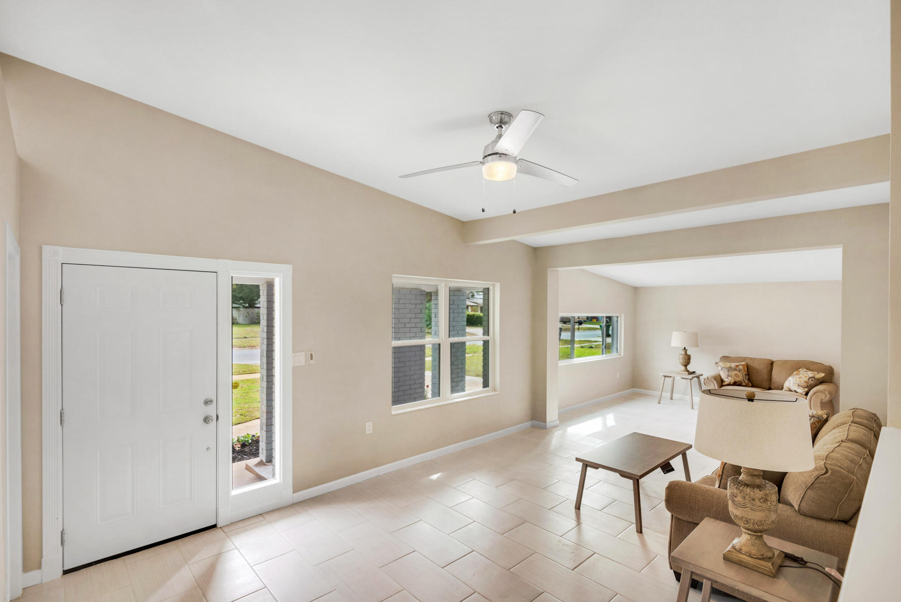 HOWARD S/D LOT 24 - Residential