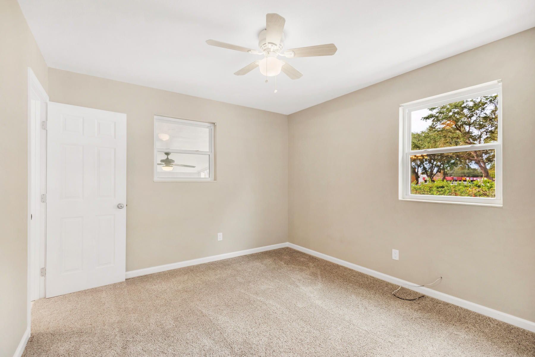 HOWARD S/D LOT 24 - Residential