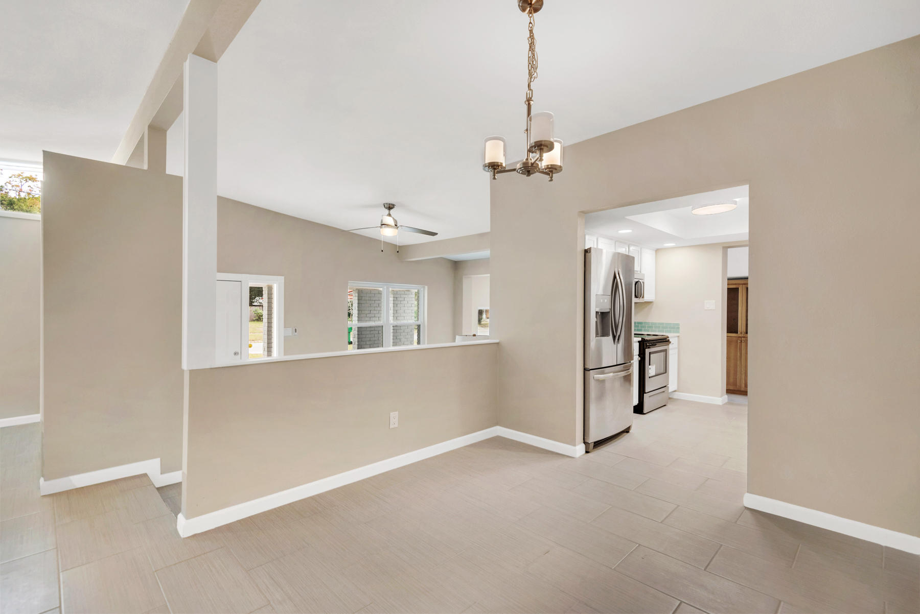 HOWARD S/D LOT 24 - Residential