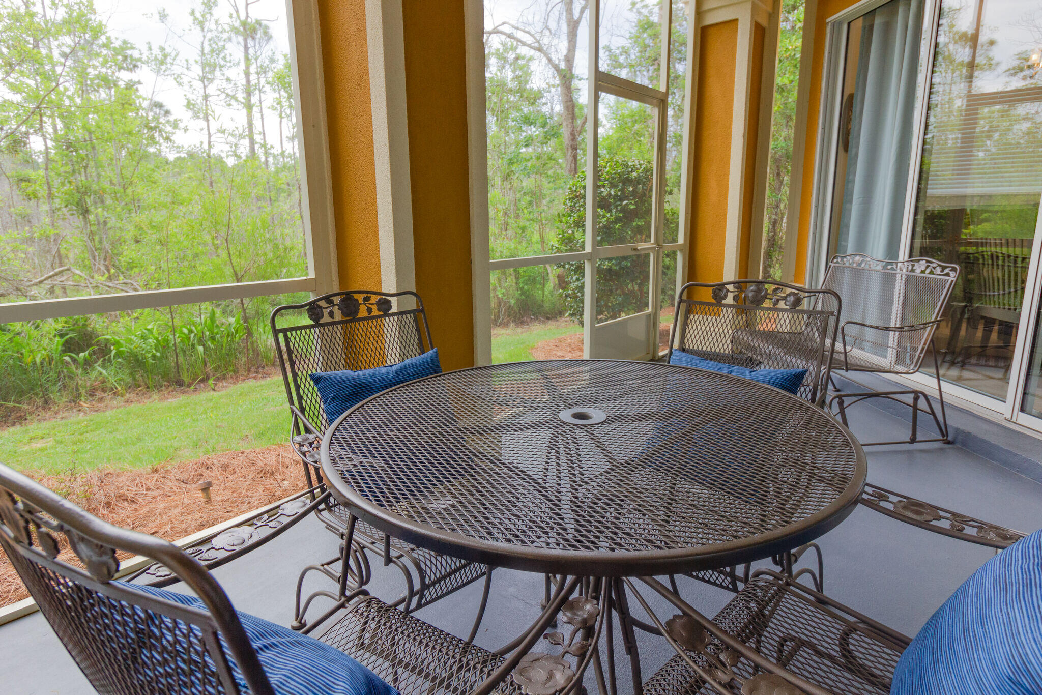 CRYSTAL COVE - Residential Lease