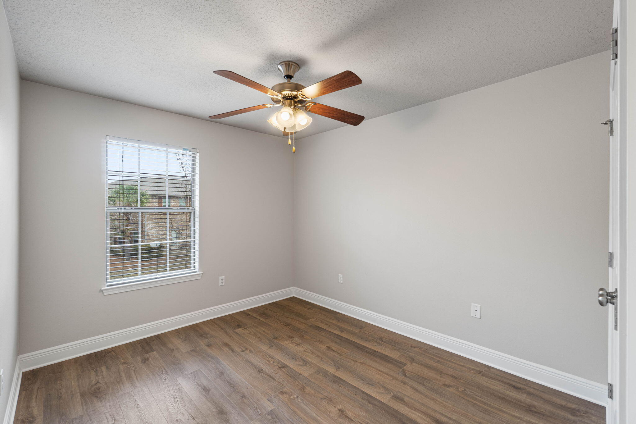 RESERVE POINTE - Residential